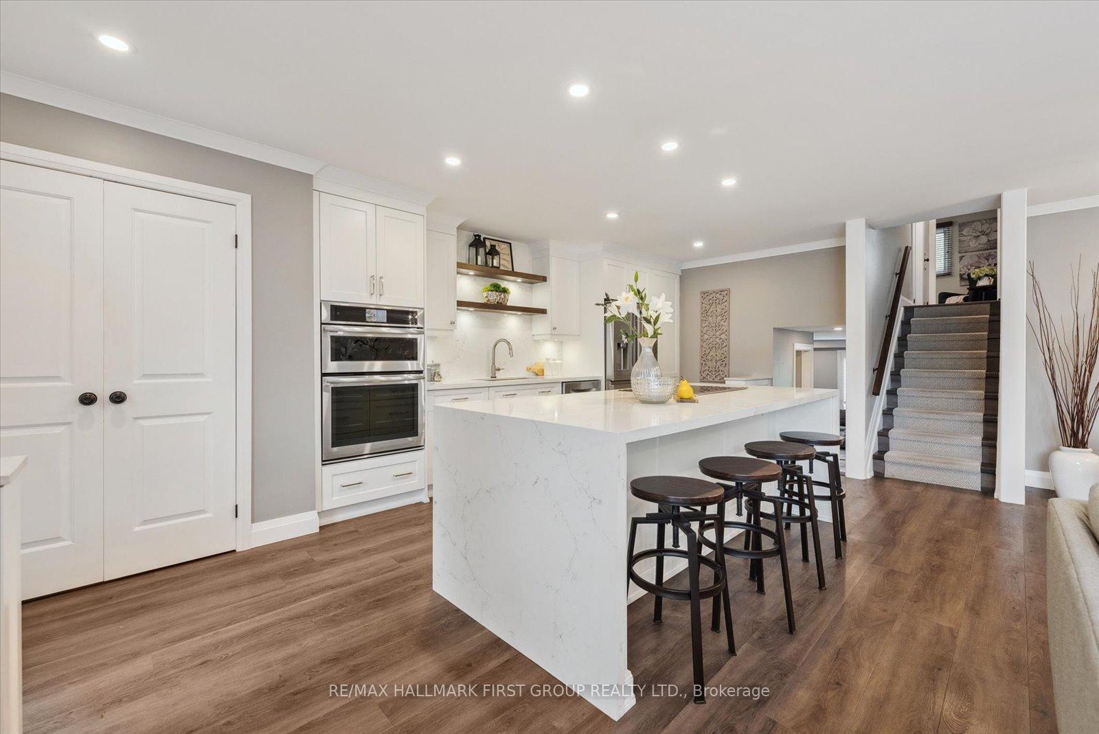Photo 11 of 952 Vistula Drive, Pickering, West Shore — HOMEH