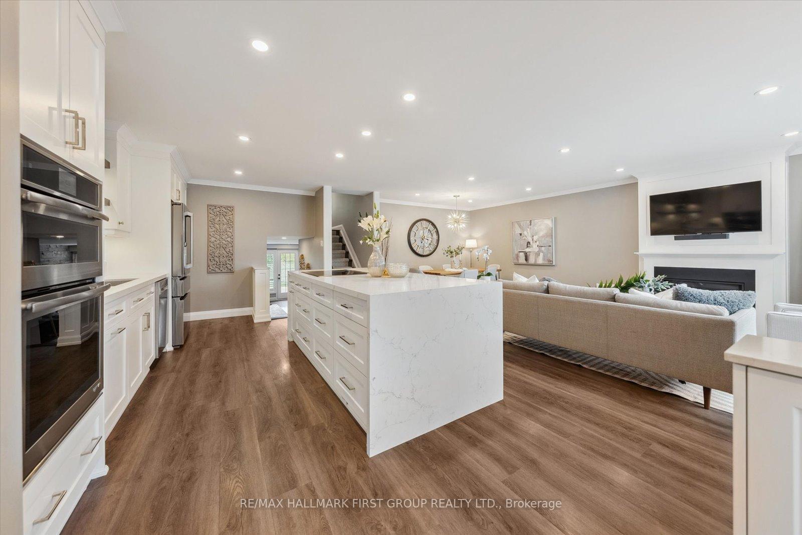 Photo 12 of 952 Vistula Drive, Pickering, West Shore — HOMEH