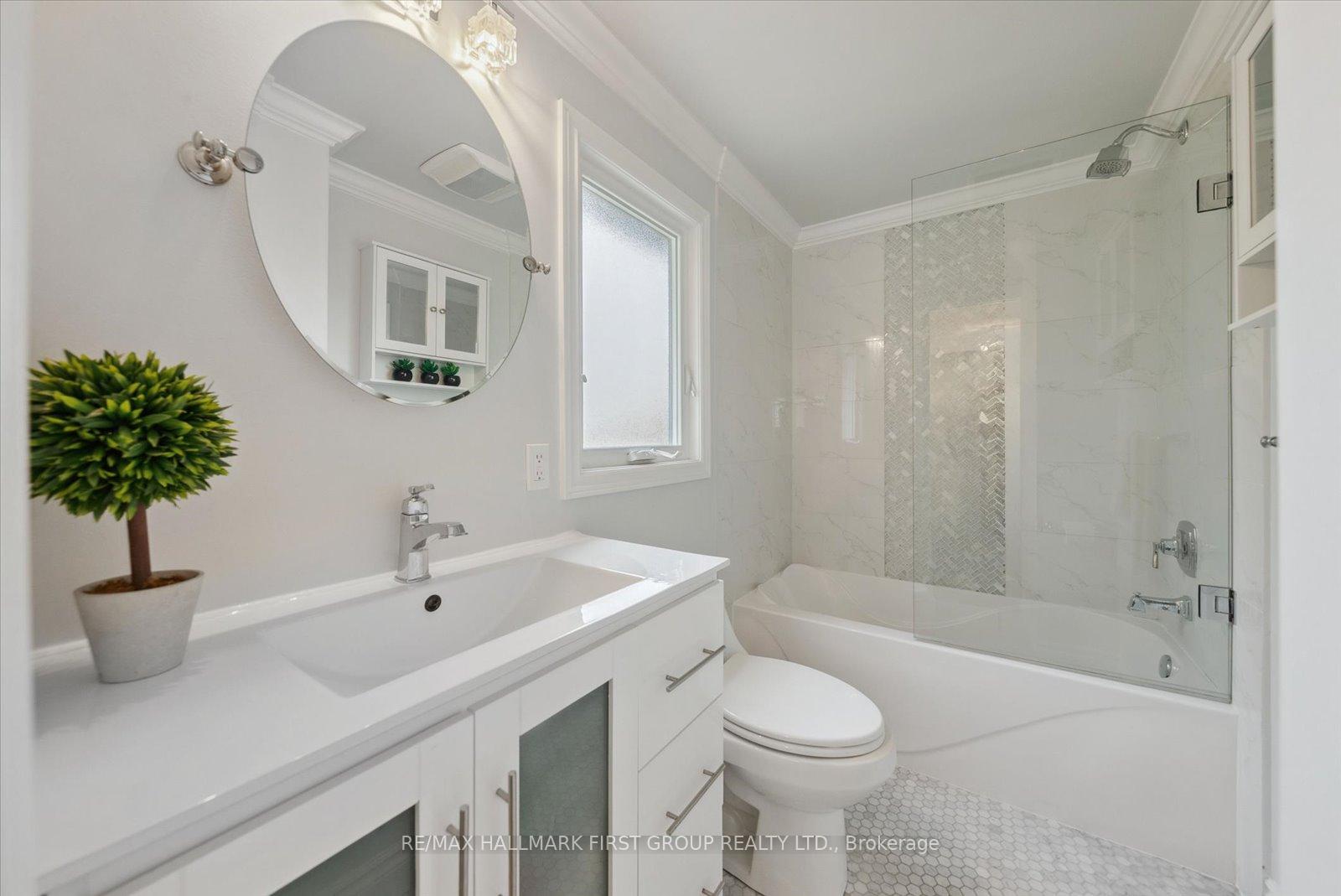Photo 21 of 952 Vistula Drive, Pickering, West Shore — HOMEH