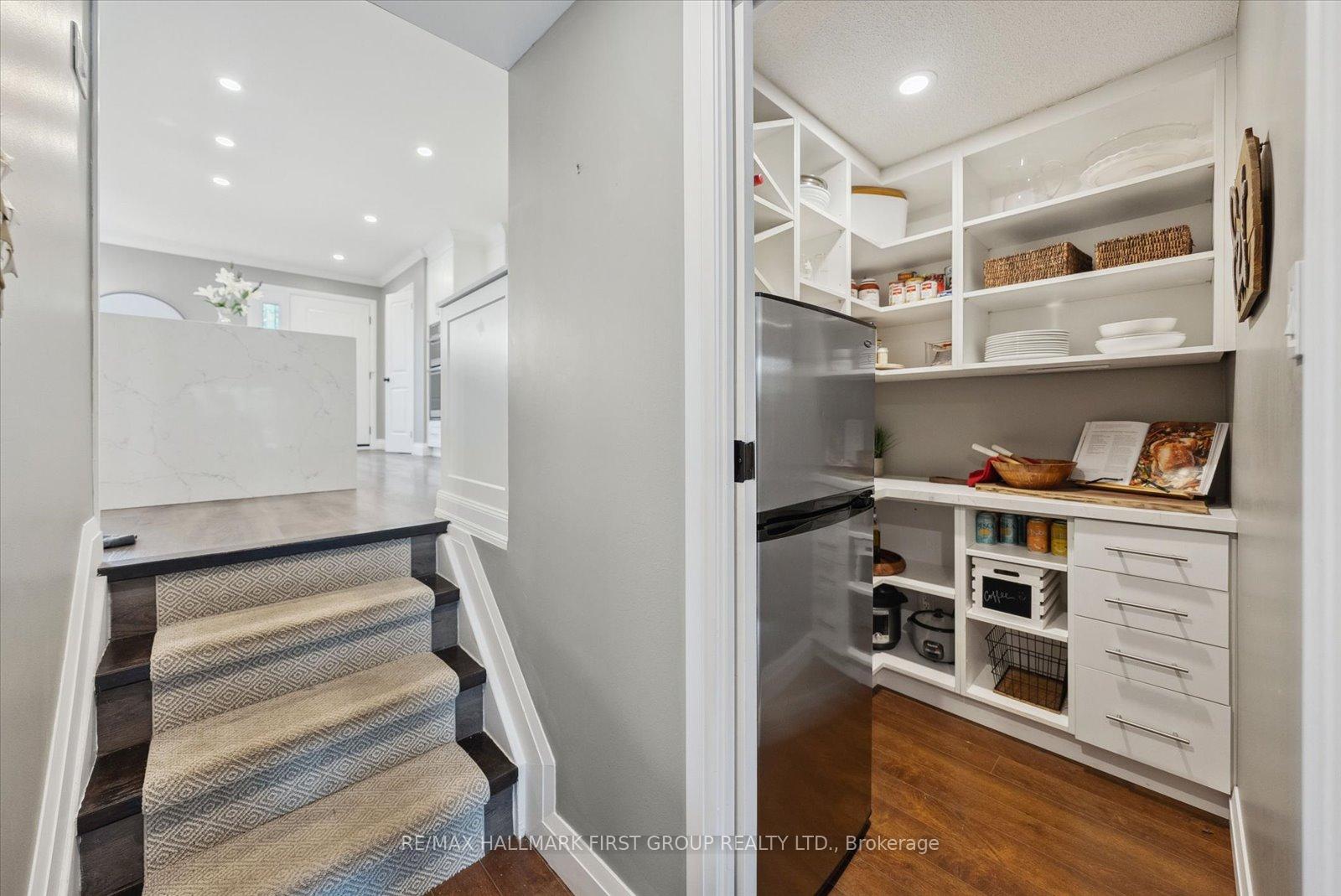 Photo 26 of 952 Vistula Drive, Pickering, West Shore — HOMEH
