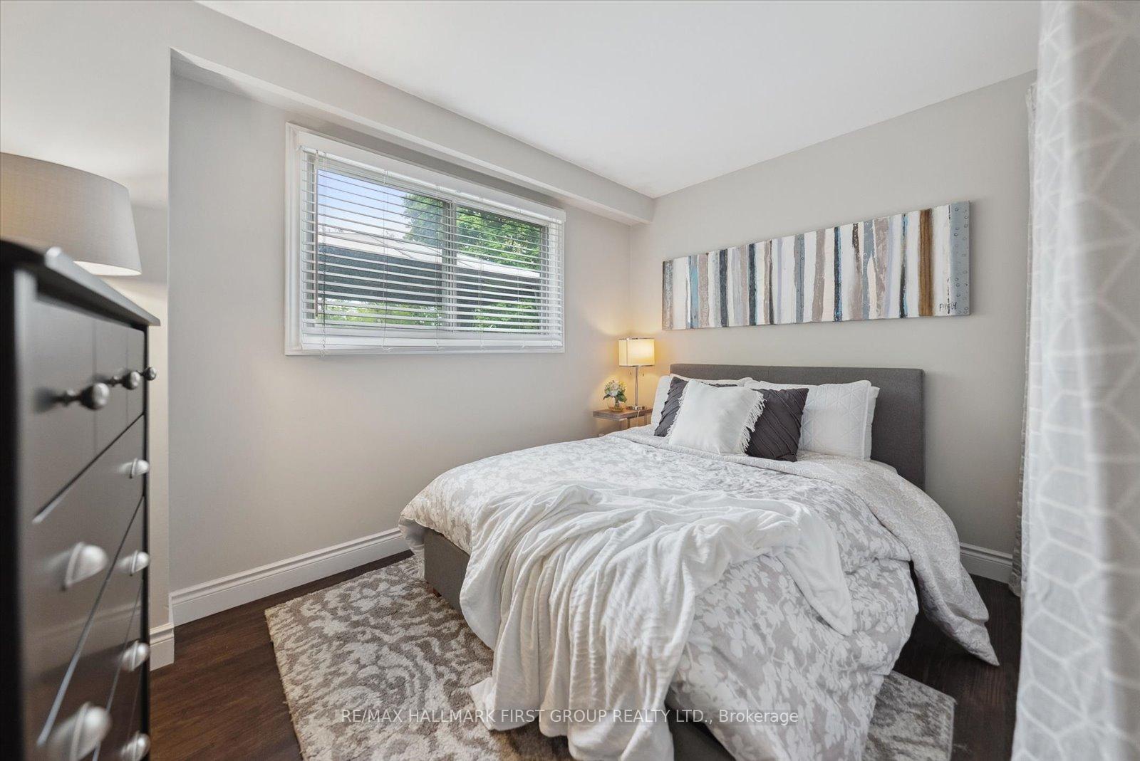 Photo 27 of 952 Vistula Drive, Pickering, West Shore — HOMEH