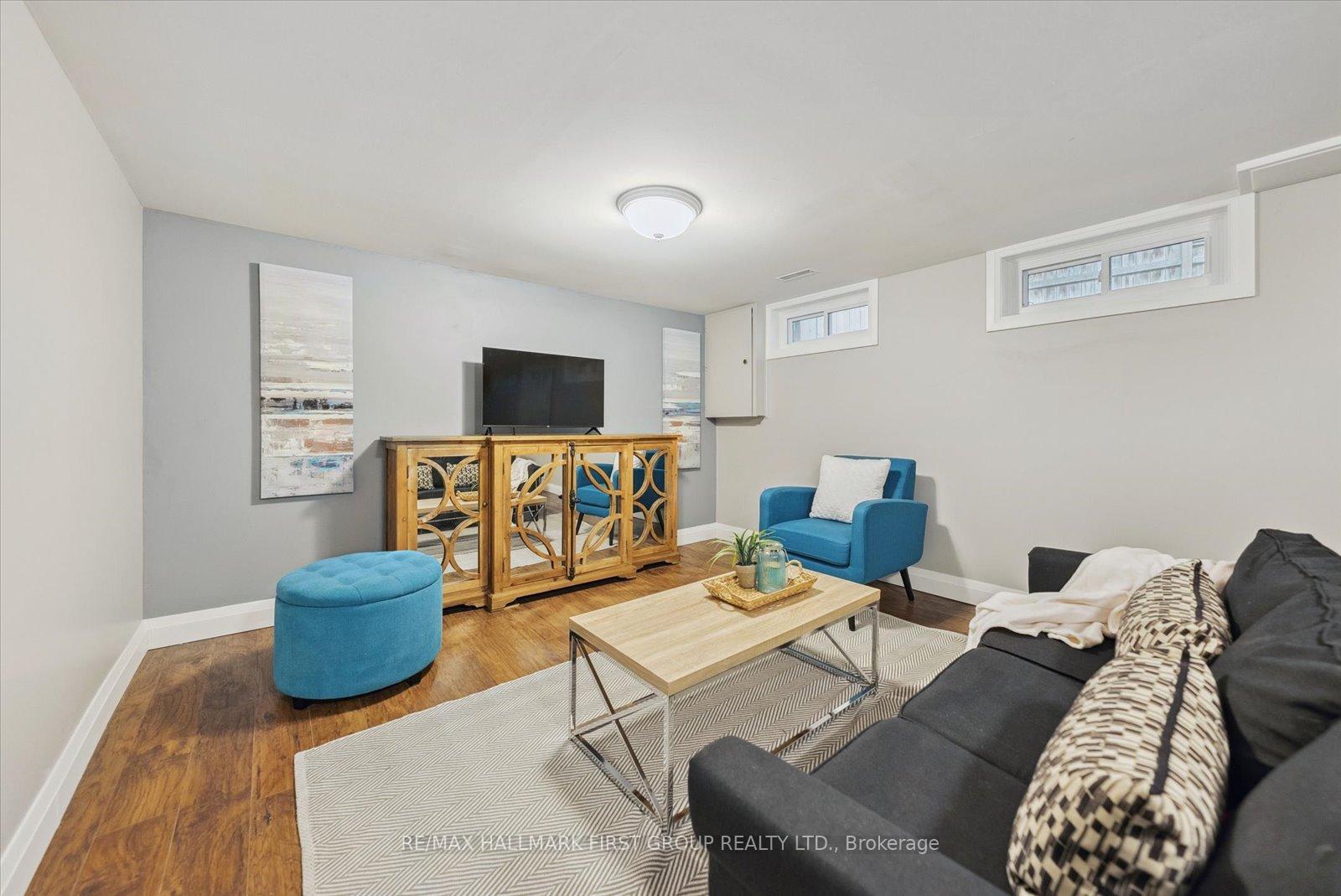 Photo 36 of 952 Vistula Drive, Pickering, West Shore — HOMEH