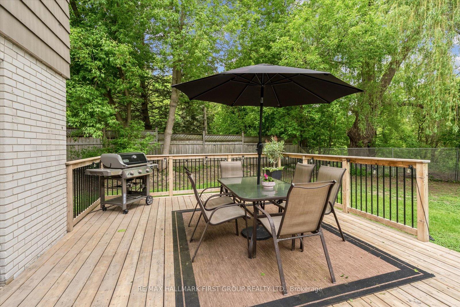 Photo 39 of 952 Vistula Drive, Pickering, West Shore — HOMEH