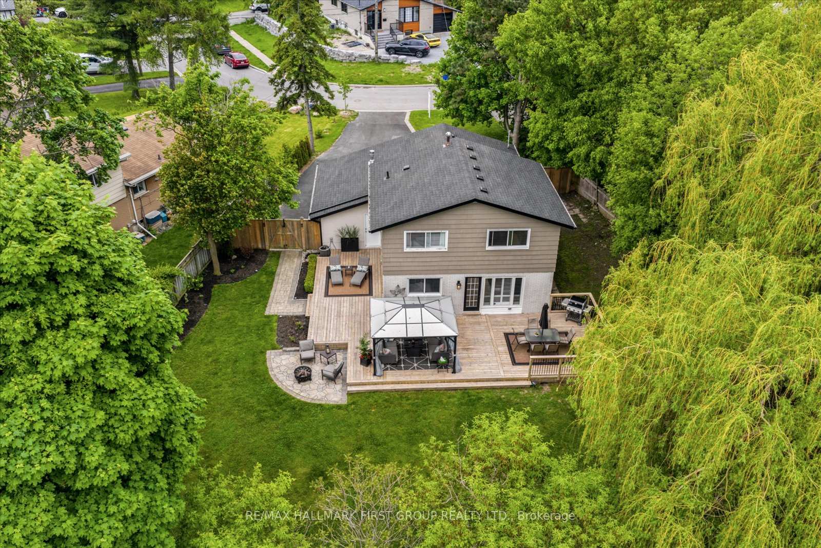 Photo 42 of 952 Vistula Drive, Pickering, West Shore — HOMEH