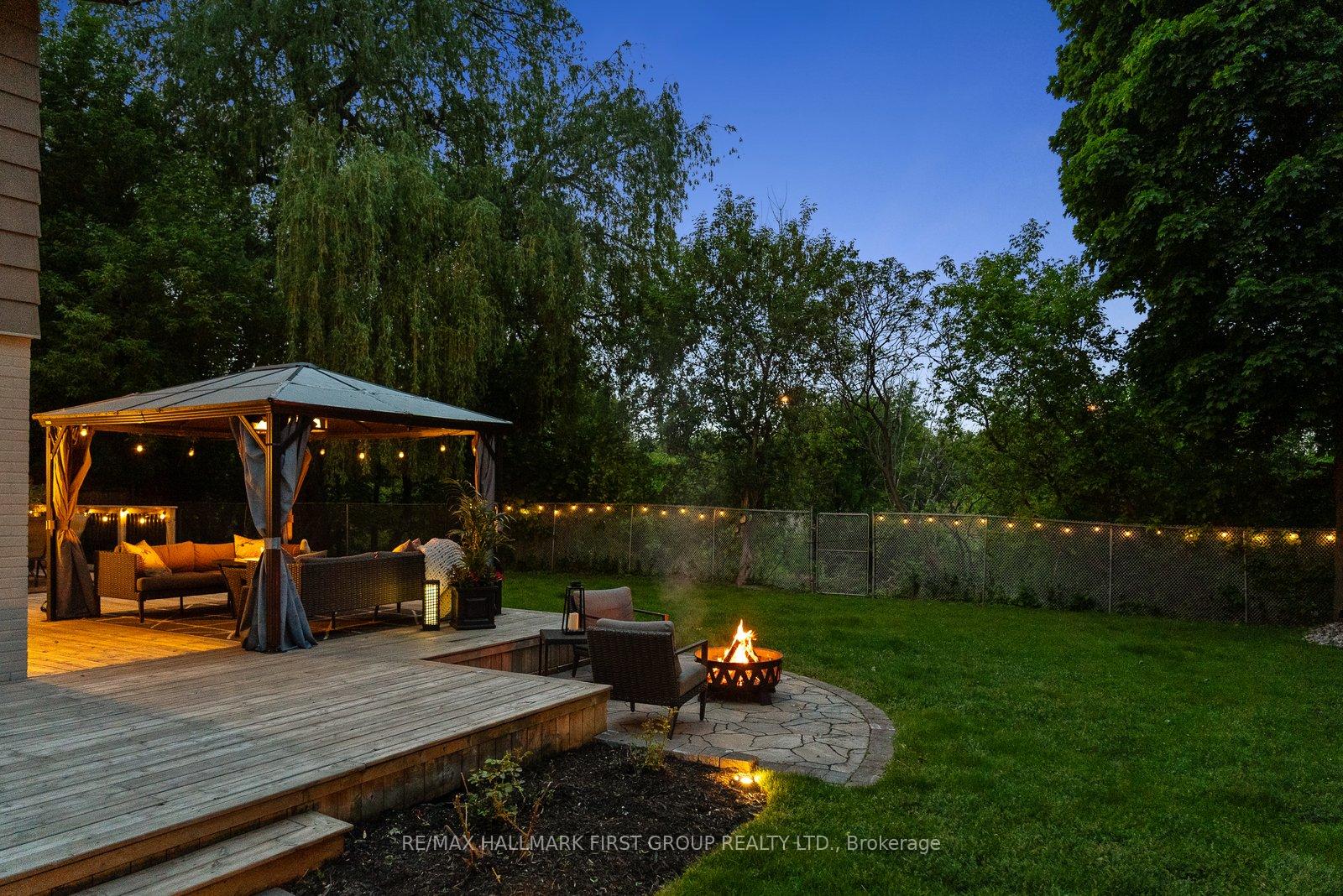 Photo 45 of 952 Vistula Drive, Pickering, West Shore — HOMEH