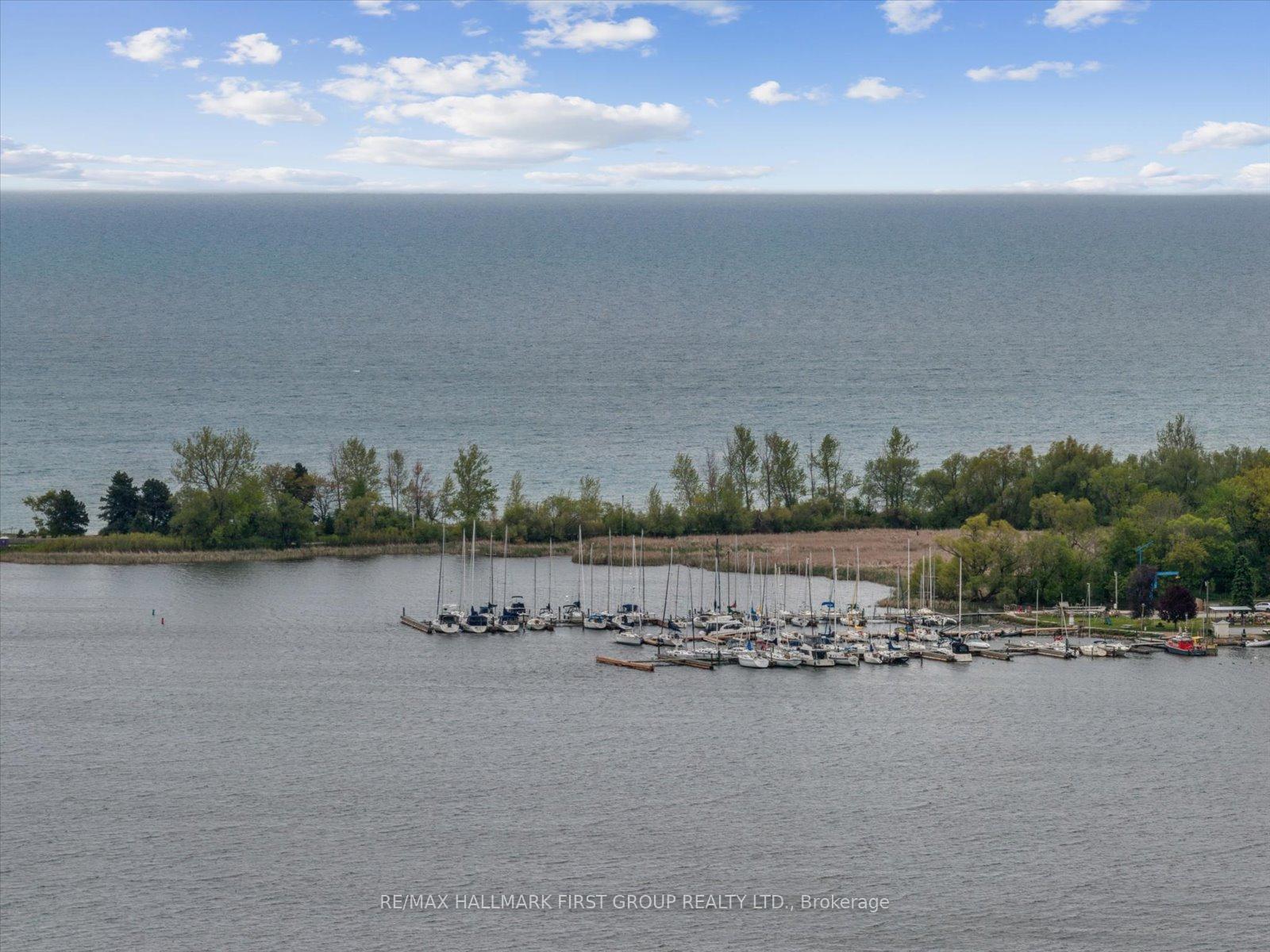 Photo 50 of 952 Vistula Drive, Pickering, West Shore — HOMEH