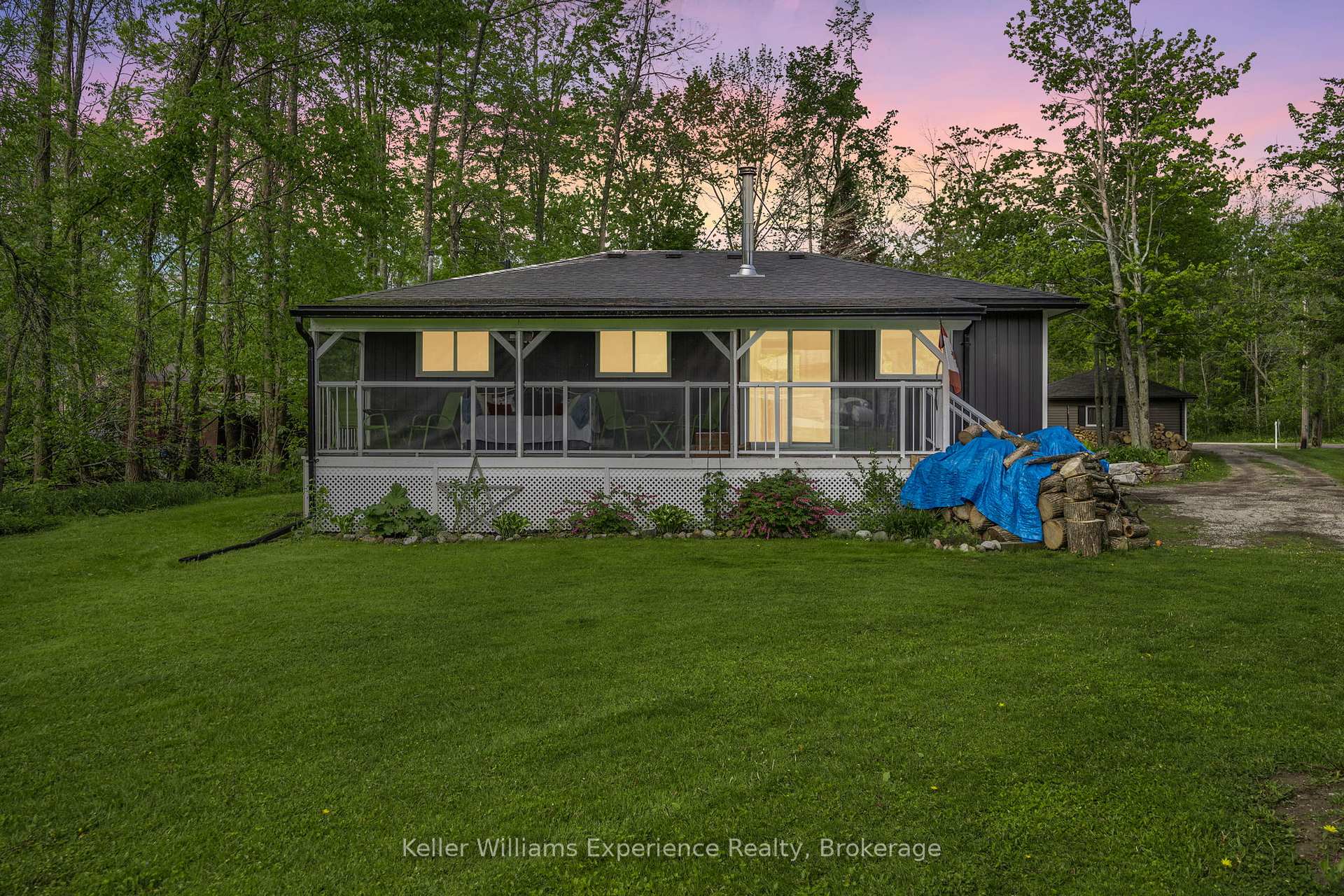 Front of 4027 Glen Cedar Drive