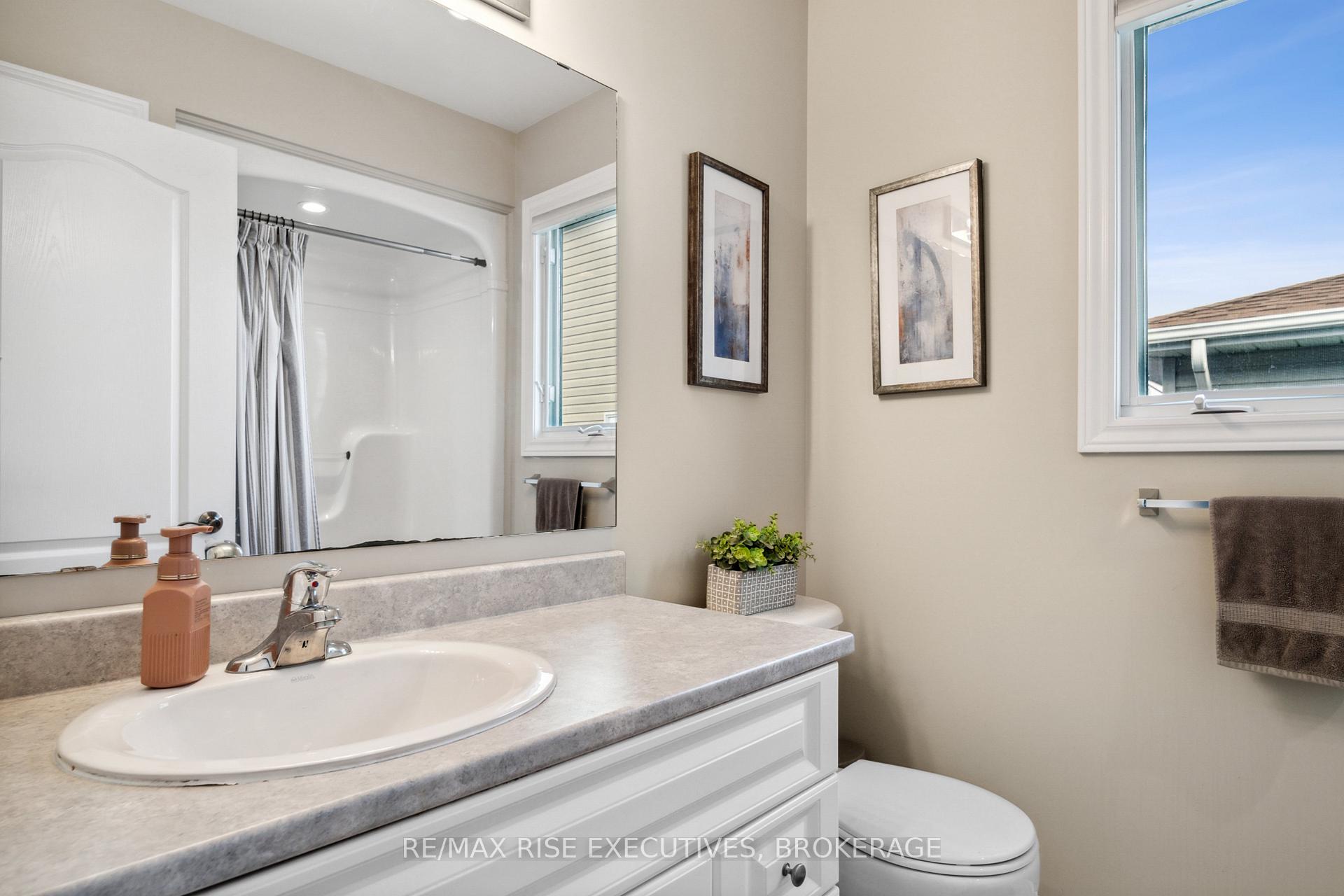 Photo 14 of 1142 Deerfield Drive, Kingston, City Northwest — HOMEH