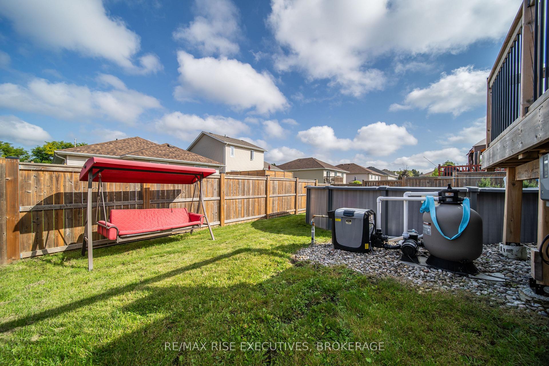 Photo 30 of 1142 Deerfield Drive, Kingston, City Northwest — HOMEH