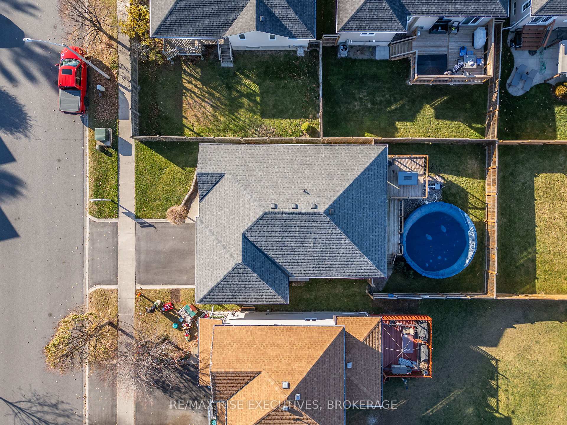 Photo 39 of 1142 Deerfield Drive, Kingston, City Northwest — HOMEH