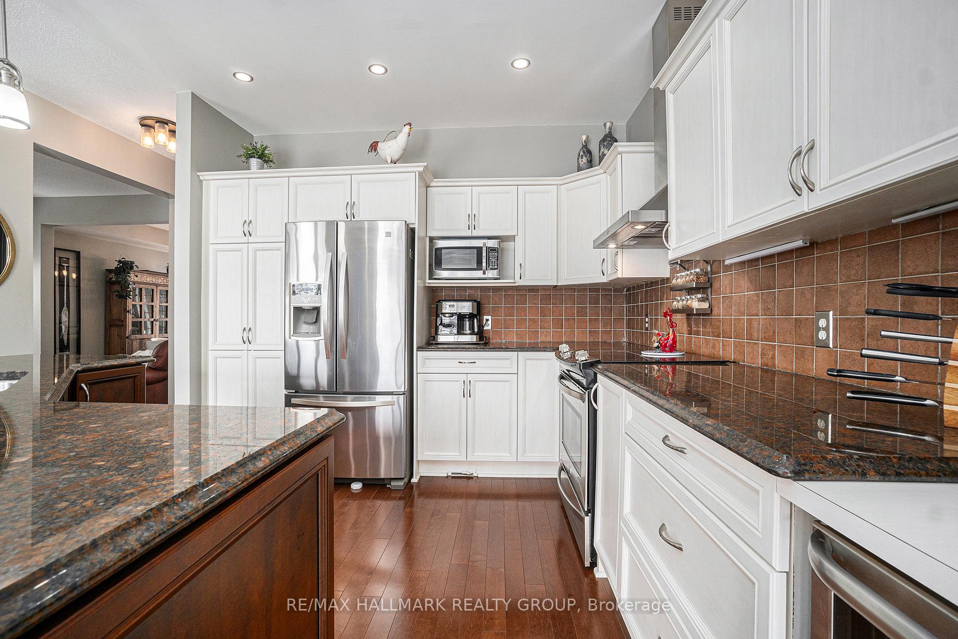 Photo 15 of 1520 Lisbon Street, Ottawa, Fallingbrook/Pineridge — HOMEH