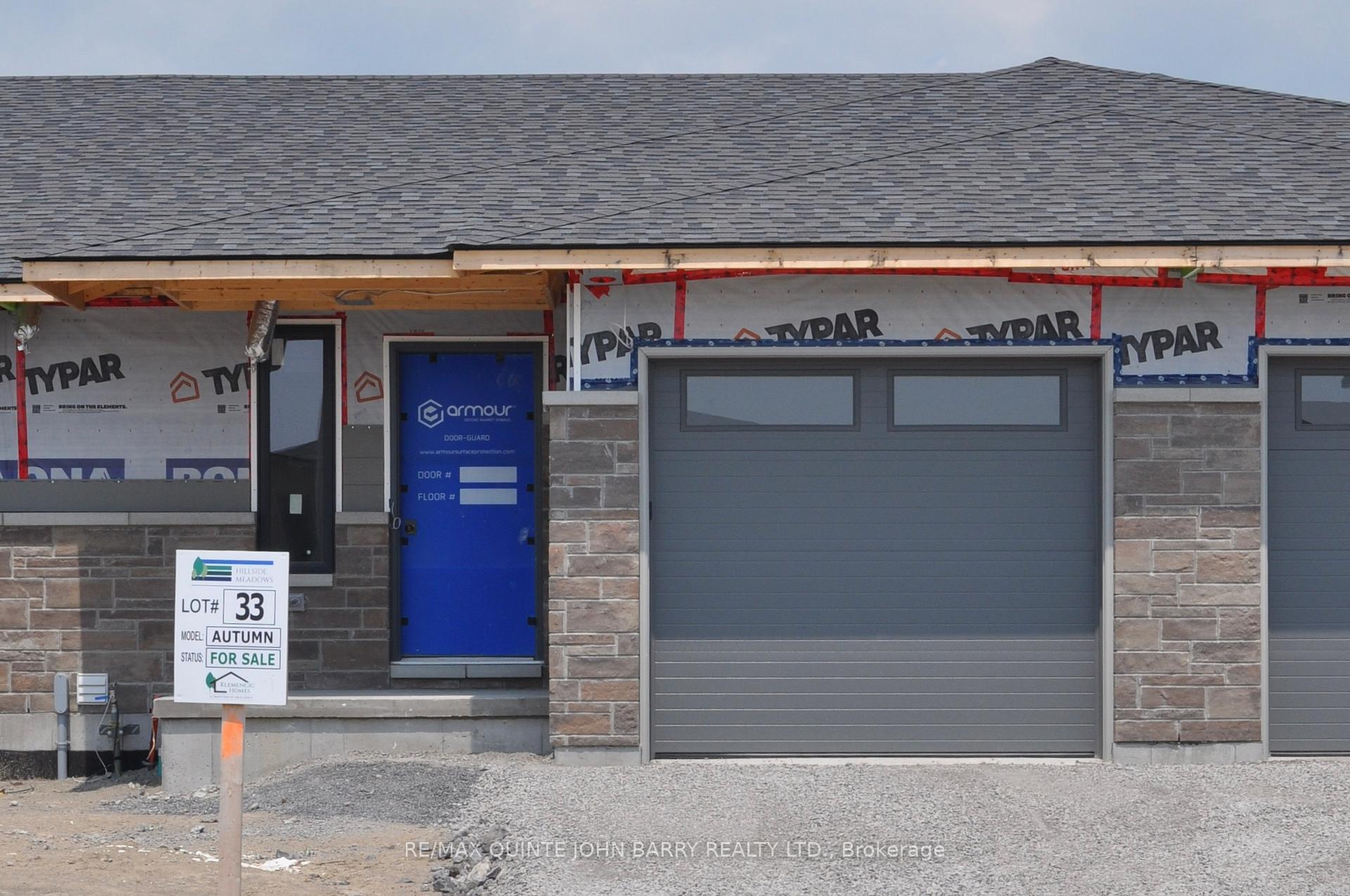 Front of Unit Lot 33, 9 Parkland Circle
