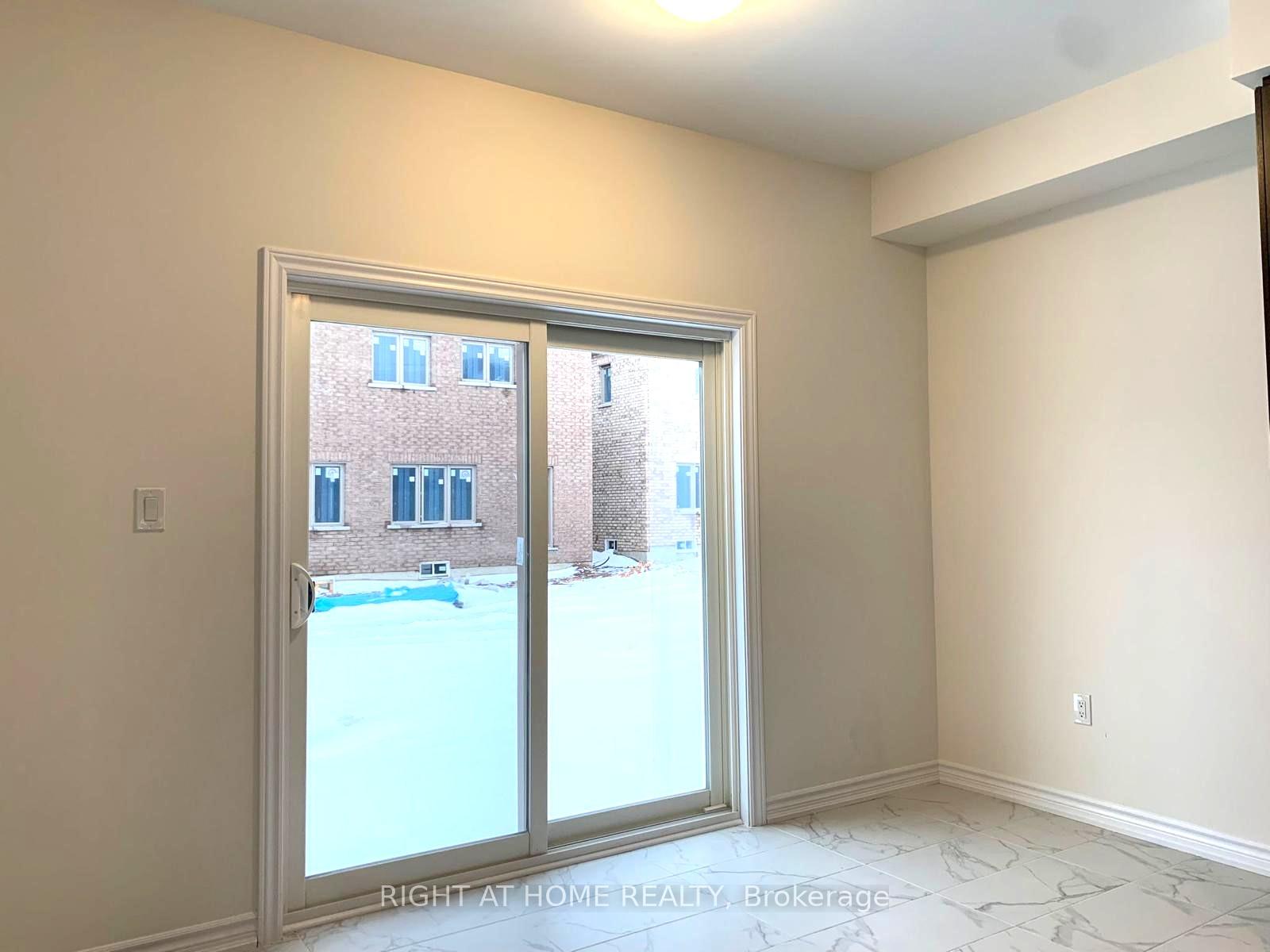 Photo 13 of 204 Doug Finney Street, Oshawa, Eastdale — HOMEH