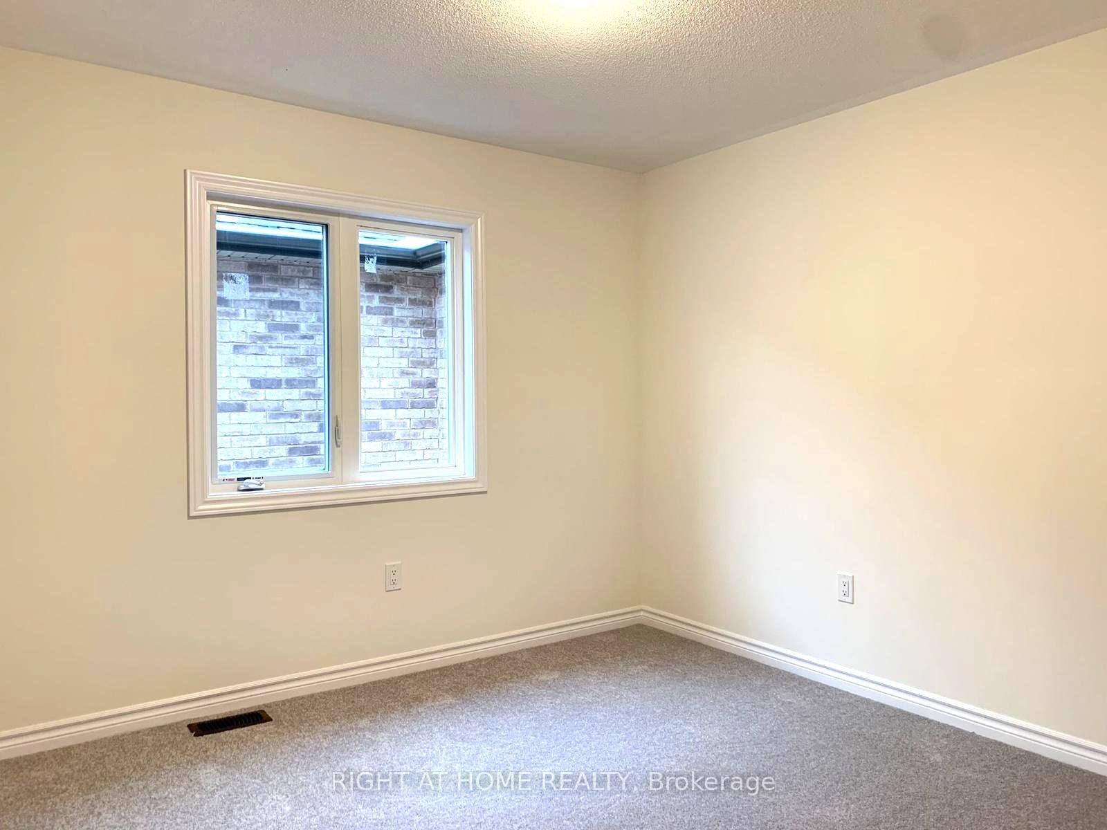 Photo 23 of 204 Doug Finney Street, Oshawa, Eastdale — HOMEH