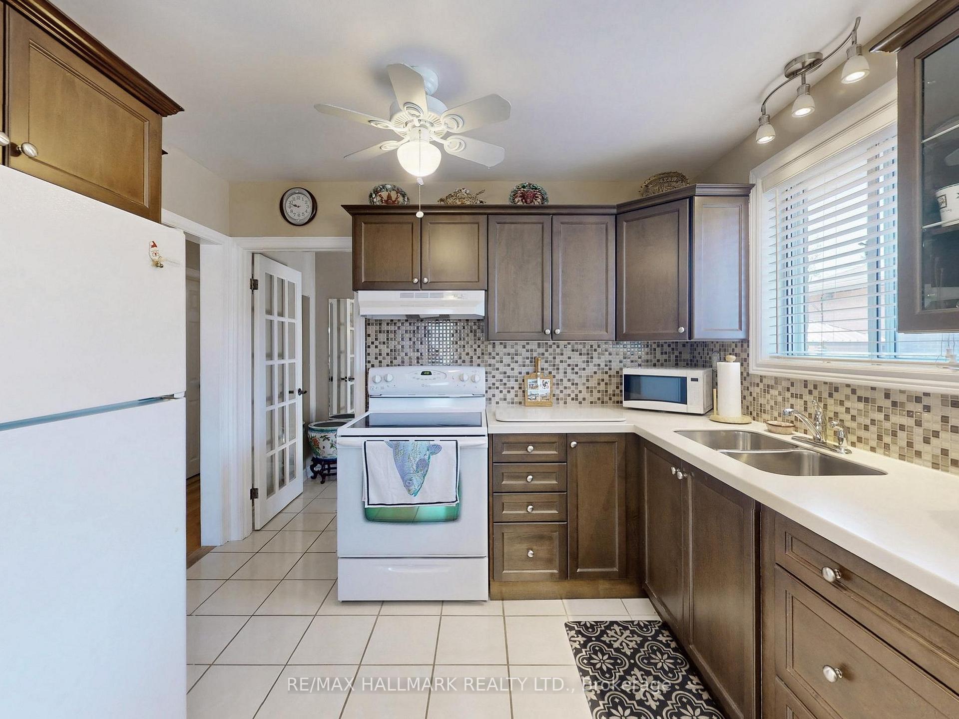 Photo 9 of 1399 Garvolin Avenue, Pickering, Bay Ridges — HOMEH