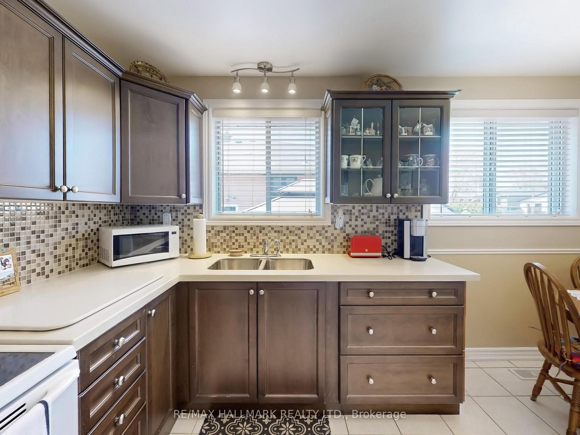 Photo 12 of 1399 Garvolin Avenue, Pickering, Bay Ridges — HOMEH