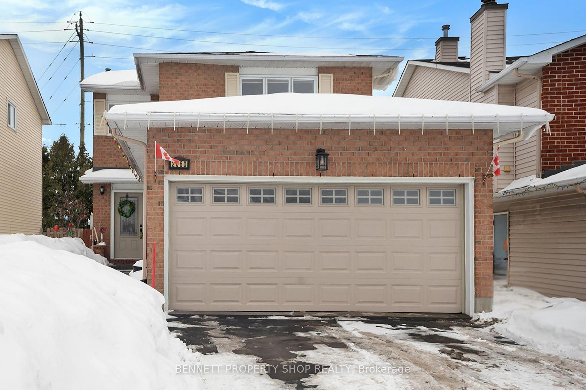 Photo 2 of 2060 Legrand Crescent, Ottawa, Queenswood Heights South — HOMEH