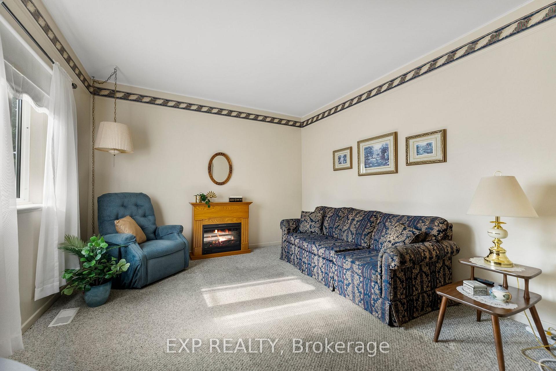 Photo 5 of 351 Lynn Street, Renfrew — HOMEH