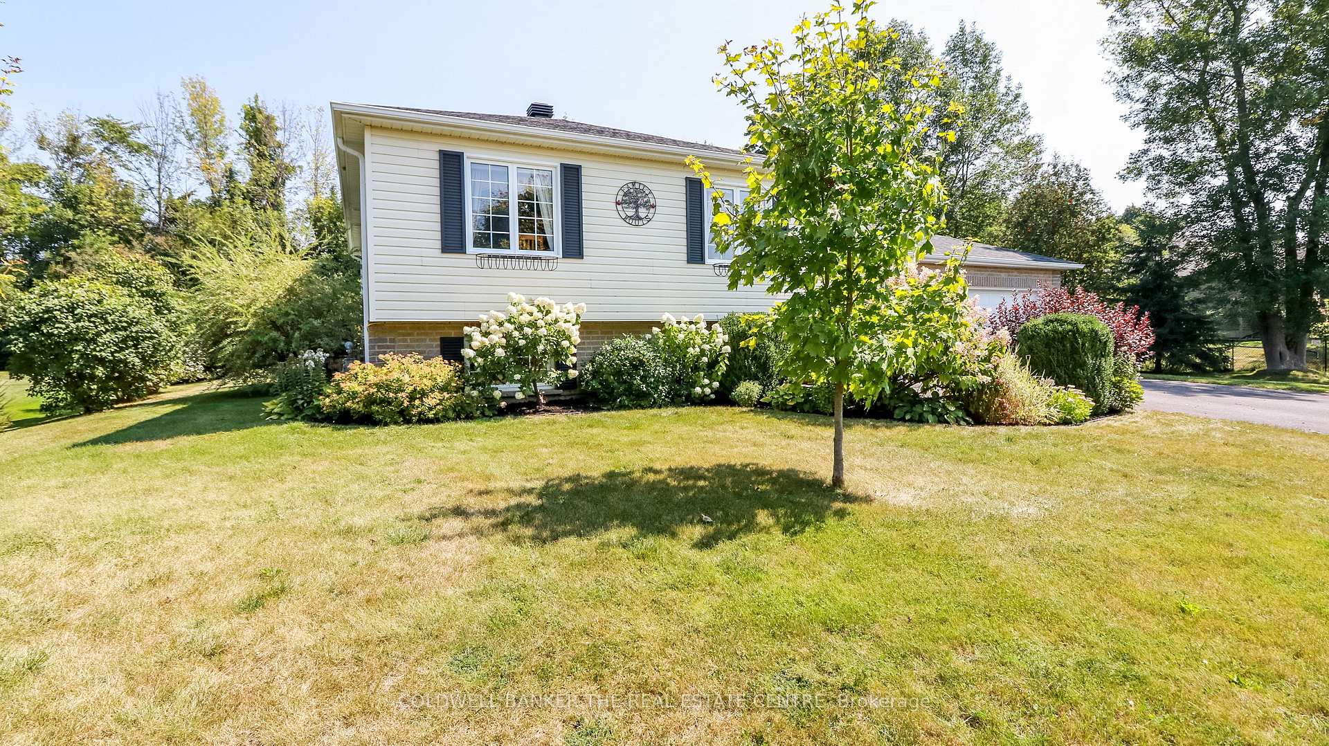Photo 3 of 4677 Kurtis Drive, Ramara, Atherley — HOMEH