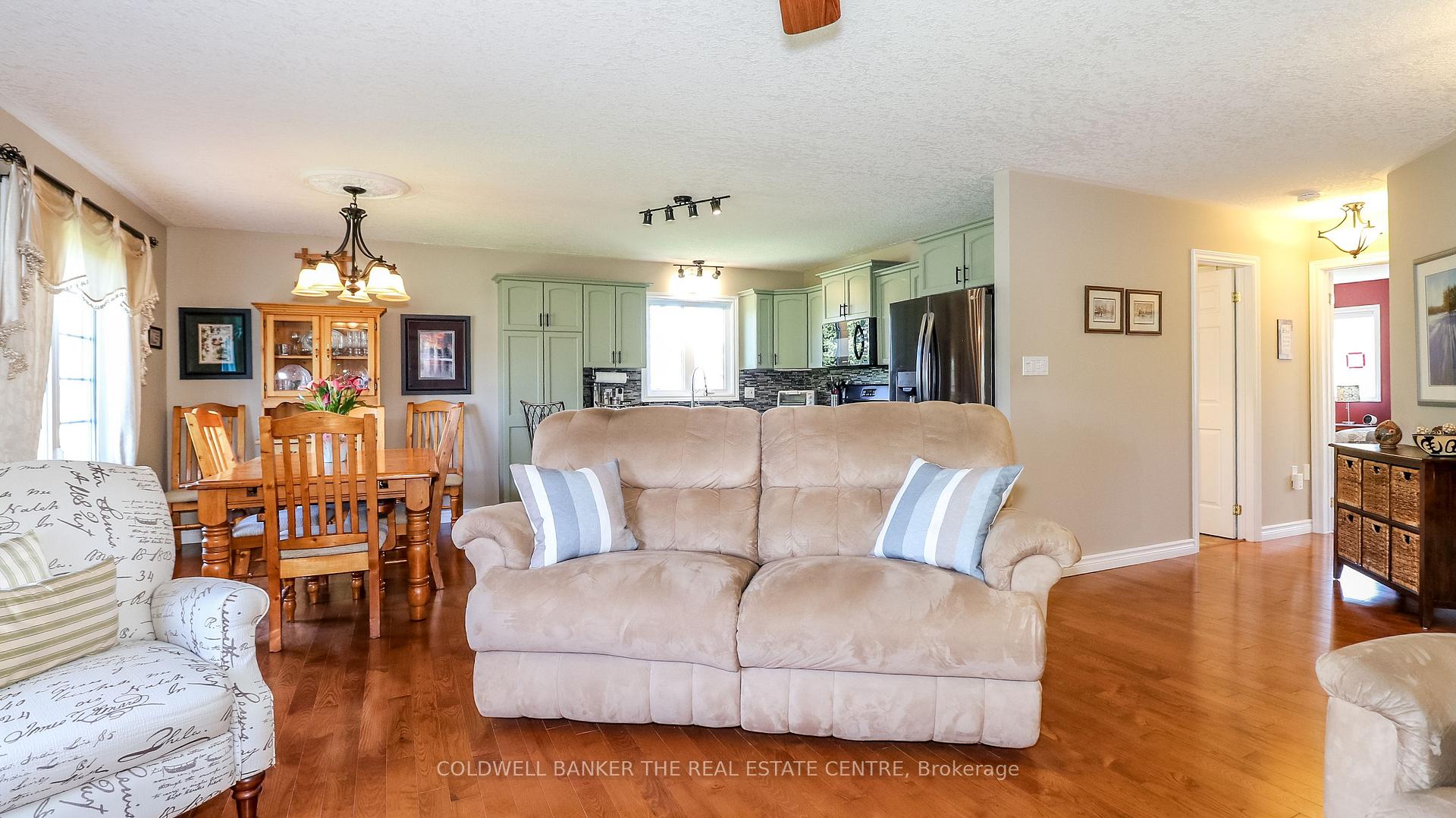 Photo 18 of 4677 Kurtis Drive, Ramara, Atherley — HOMEH