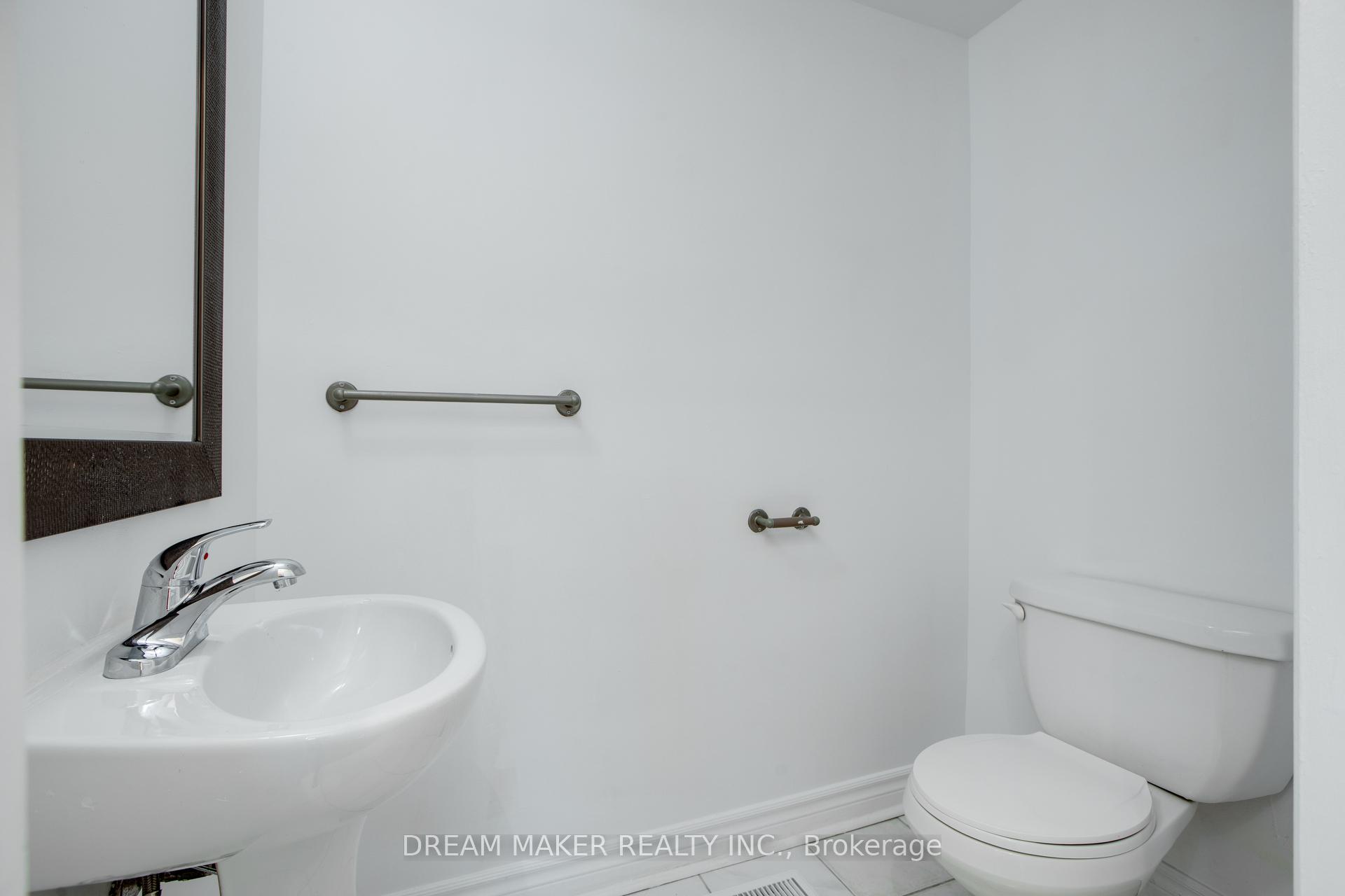 Photo 8 of Unit Upper, 207 Cabot Street E, Oshawa, Vanier — HOMEH
