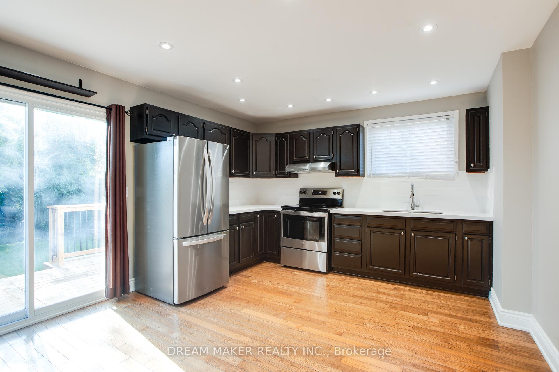 Photo 9 of Unit Upper, 207 Cabot Street E, Oshawa, Vanier — HOMEH