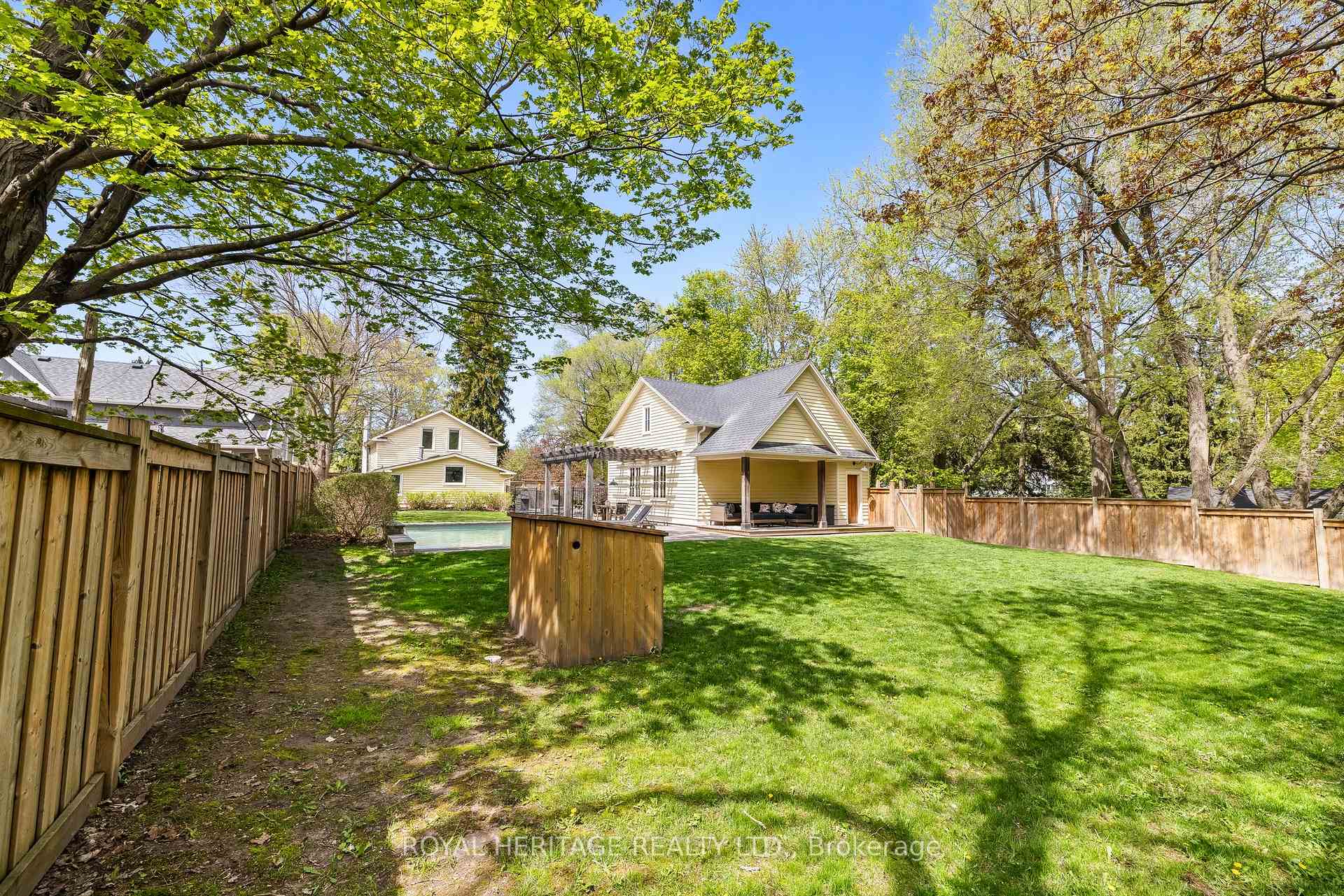 Photo 5 of 345 Whitevale Road, Pickering, Rural Pickering — HOMEH