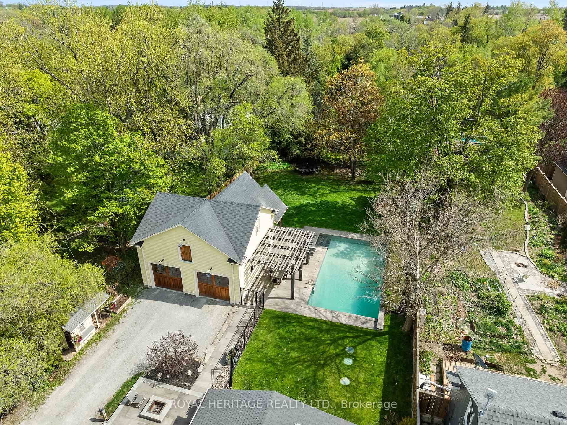 Photo 6 of 345 Whitevale Road, Pickering, Rural Pickering — HOMEH