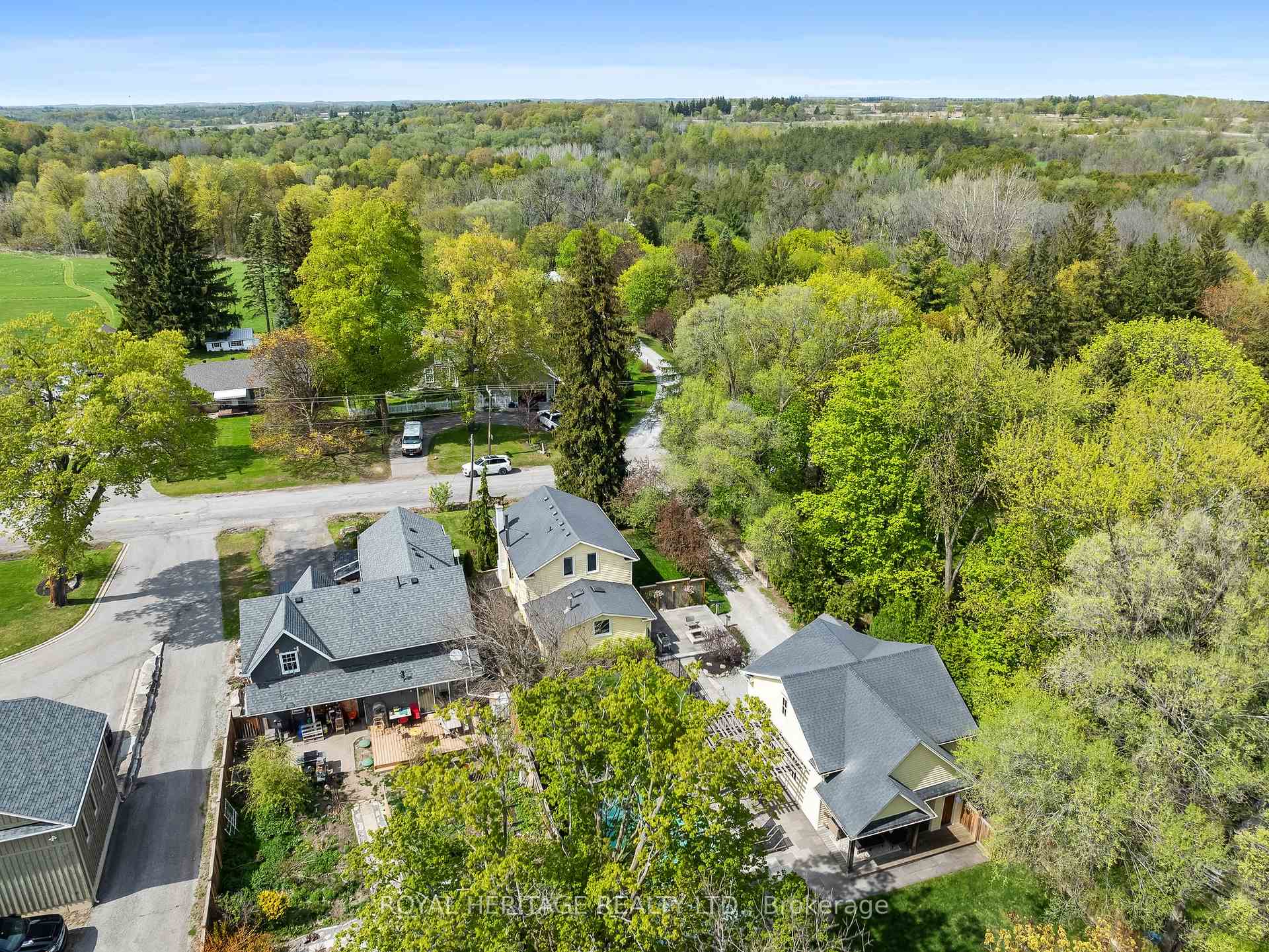 Photo 8 of 345 Whitevale Road, Pickering, Rural Pickering — HOMEH