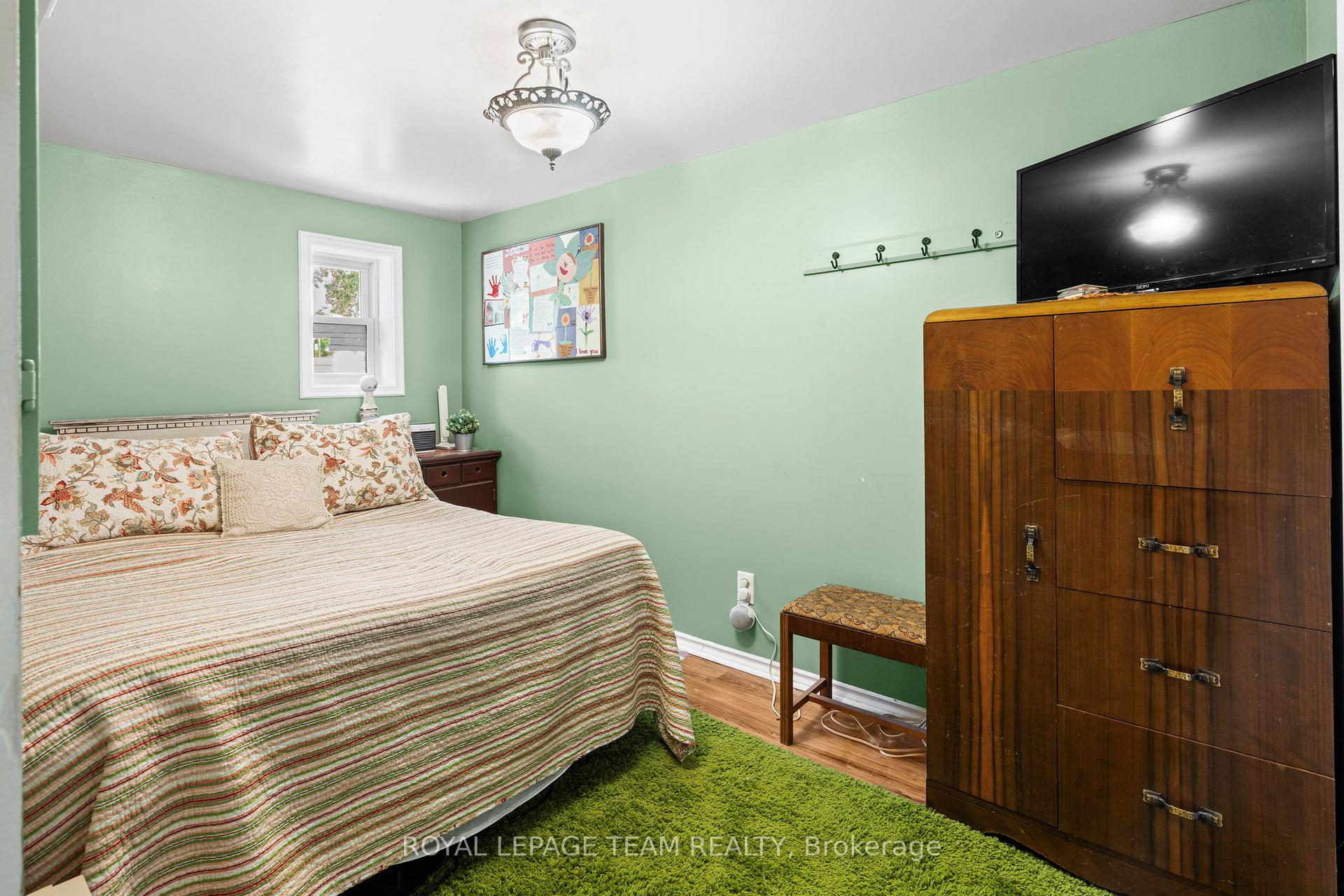 Photo 27 of 57 Lochiel Street S, Renfrew — HOMEH