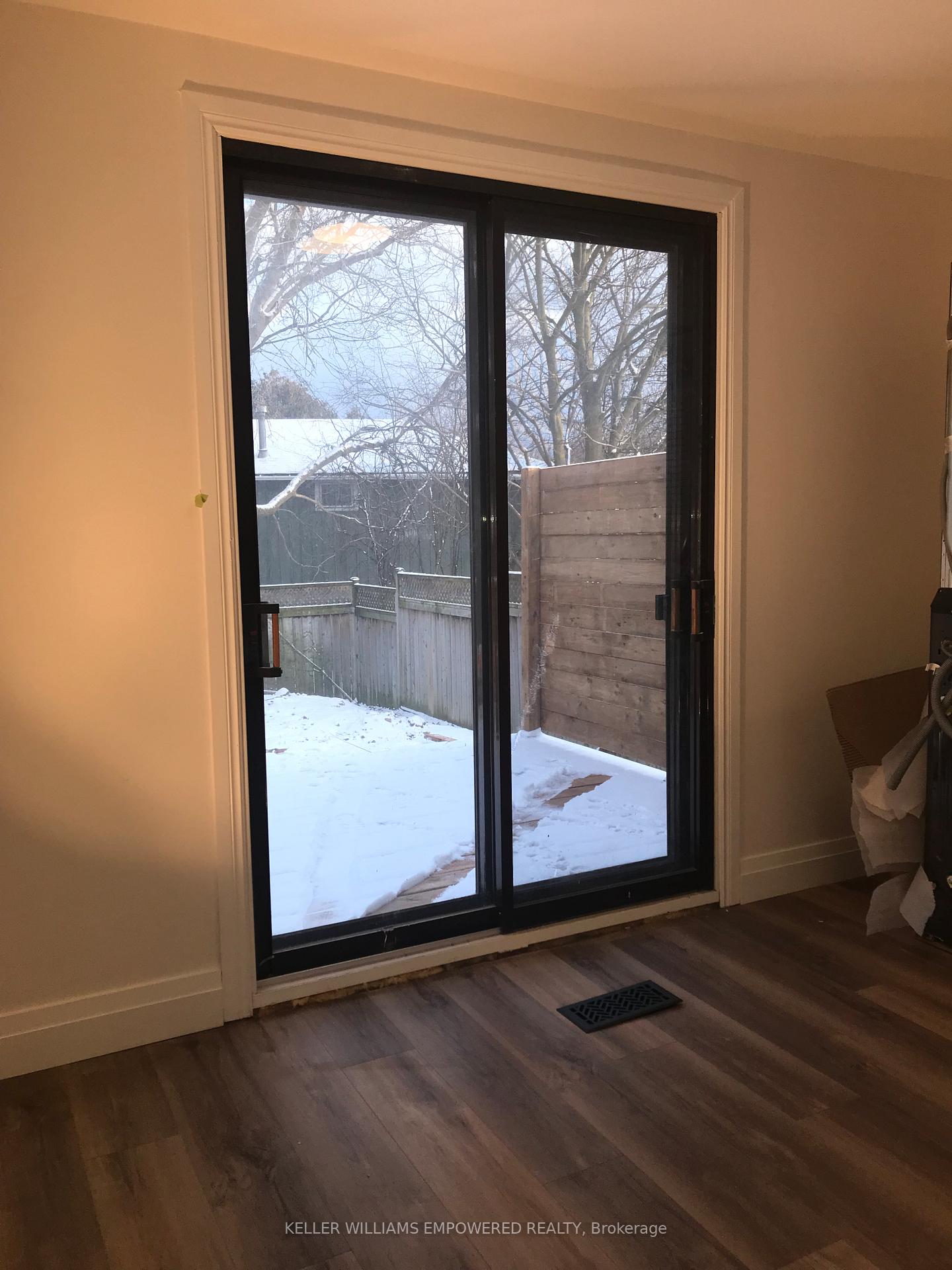 Photo 6 of Unit Main, 697 Downview Crescent, Oshawa, Donevan — HOMEH