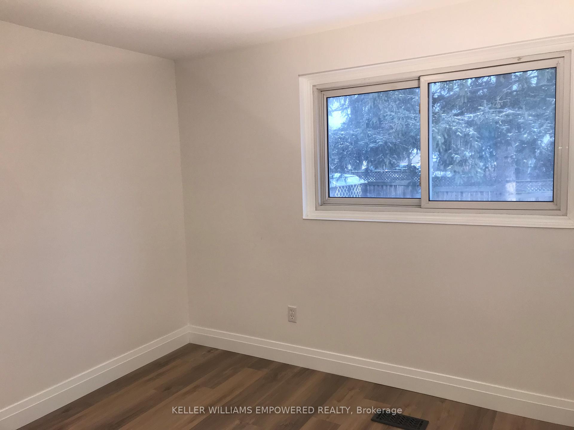 Photo 7 of Unit Main, 697 Downview Crescent, Oshawa, Donevan — HOMEH