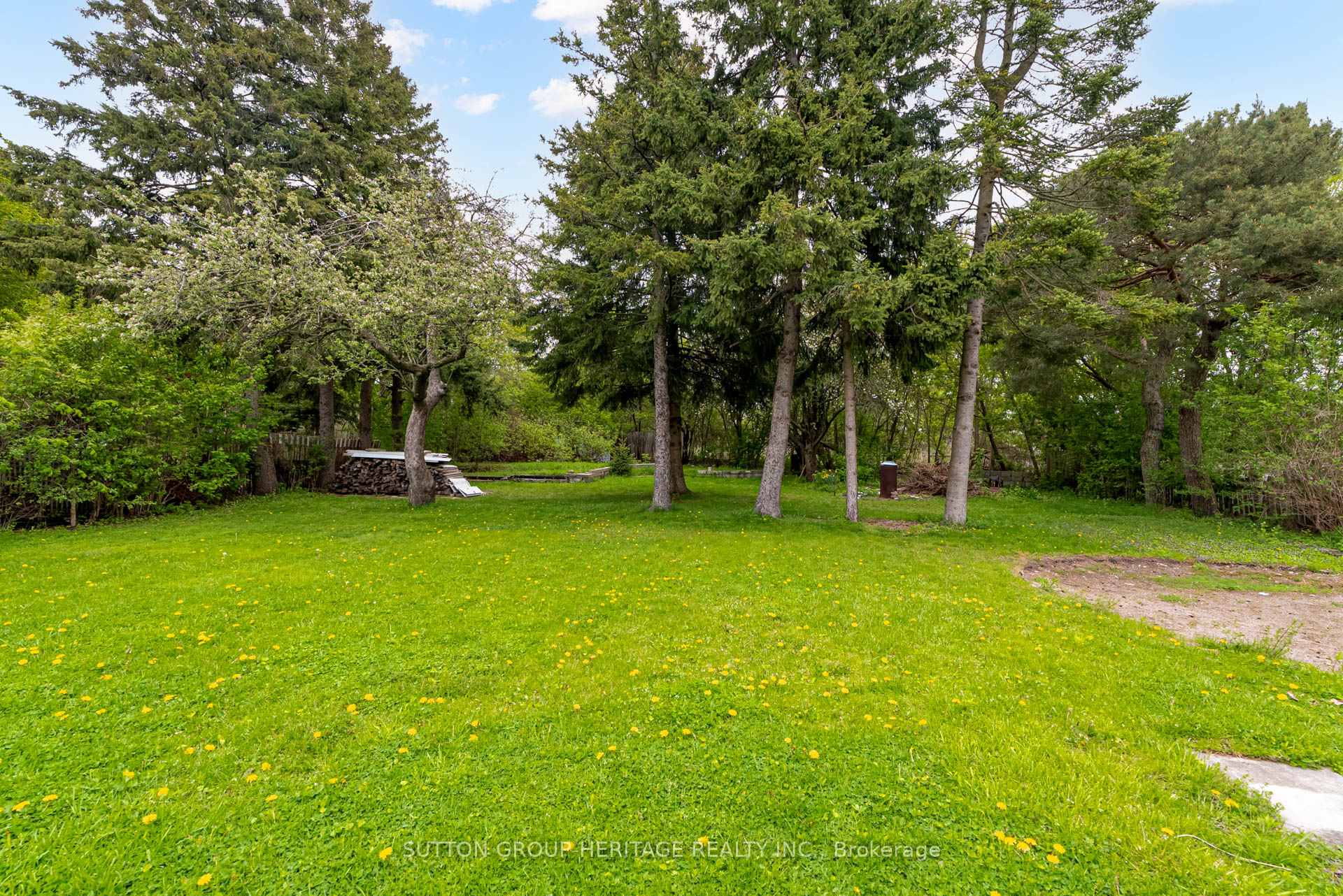 Photo 26 of 468 Tennyson Court, Oshawa, Donevan — HOMEH