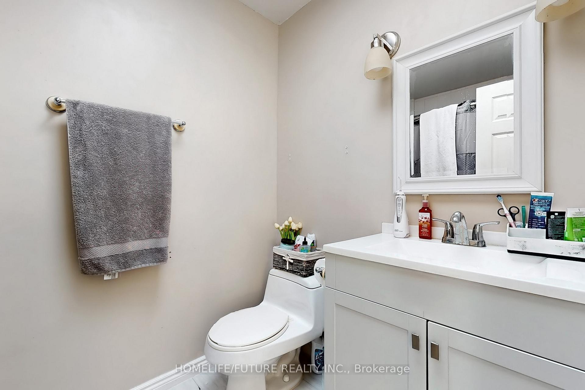 Photo 8 of 2144 Denby Drive, Pickering, Brock Ridge — HOMEH
