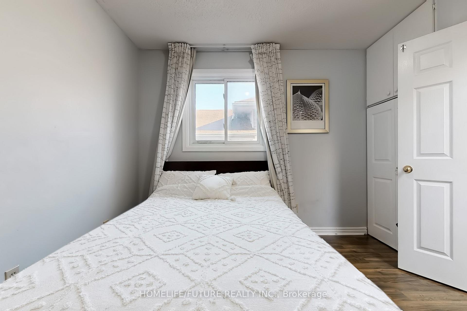 Photo 10 of 2144 Denby Drive, Pickering, Brock Ridge — HOMEH