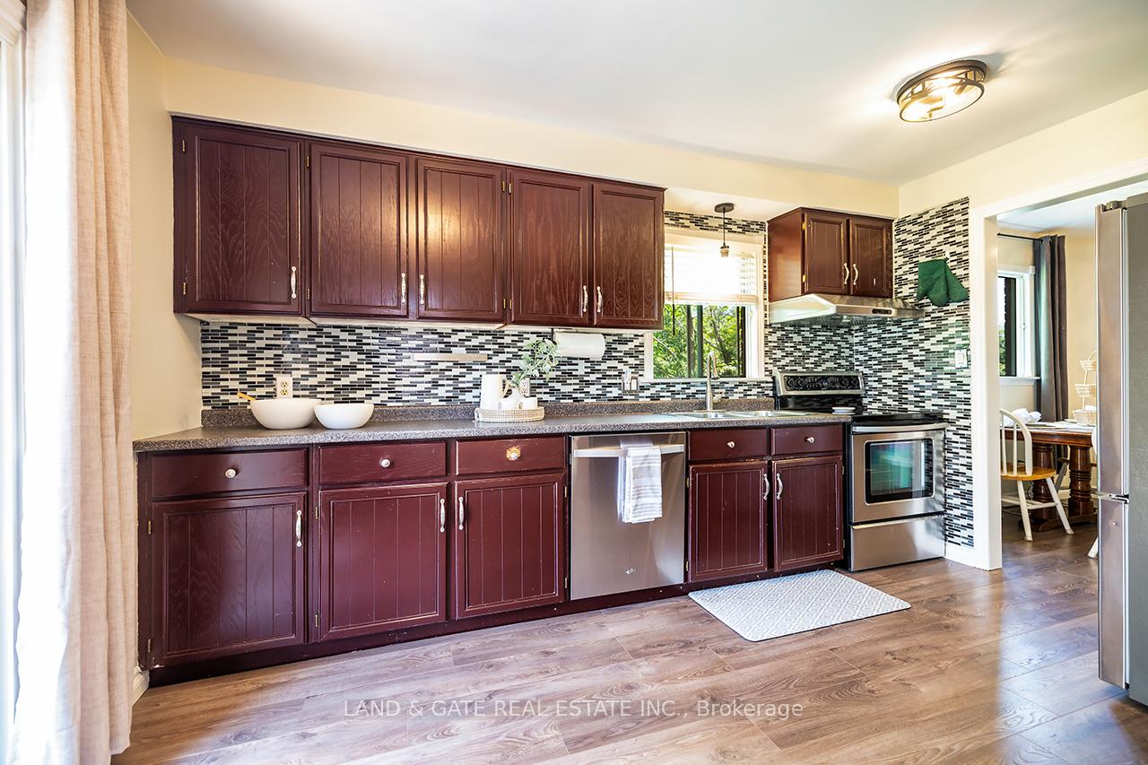 Photo 19 of 227 Lichen Crescent, Oshawa, McLaughlin — HOMEH