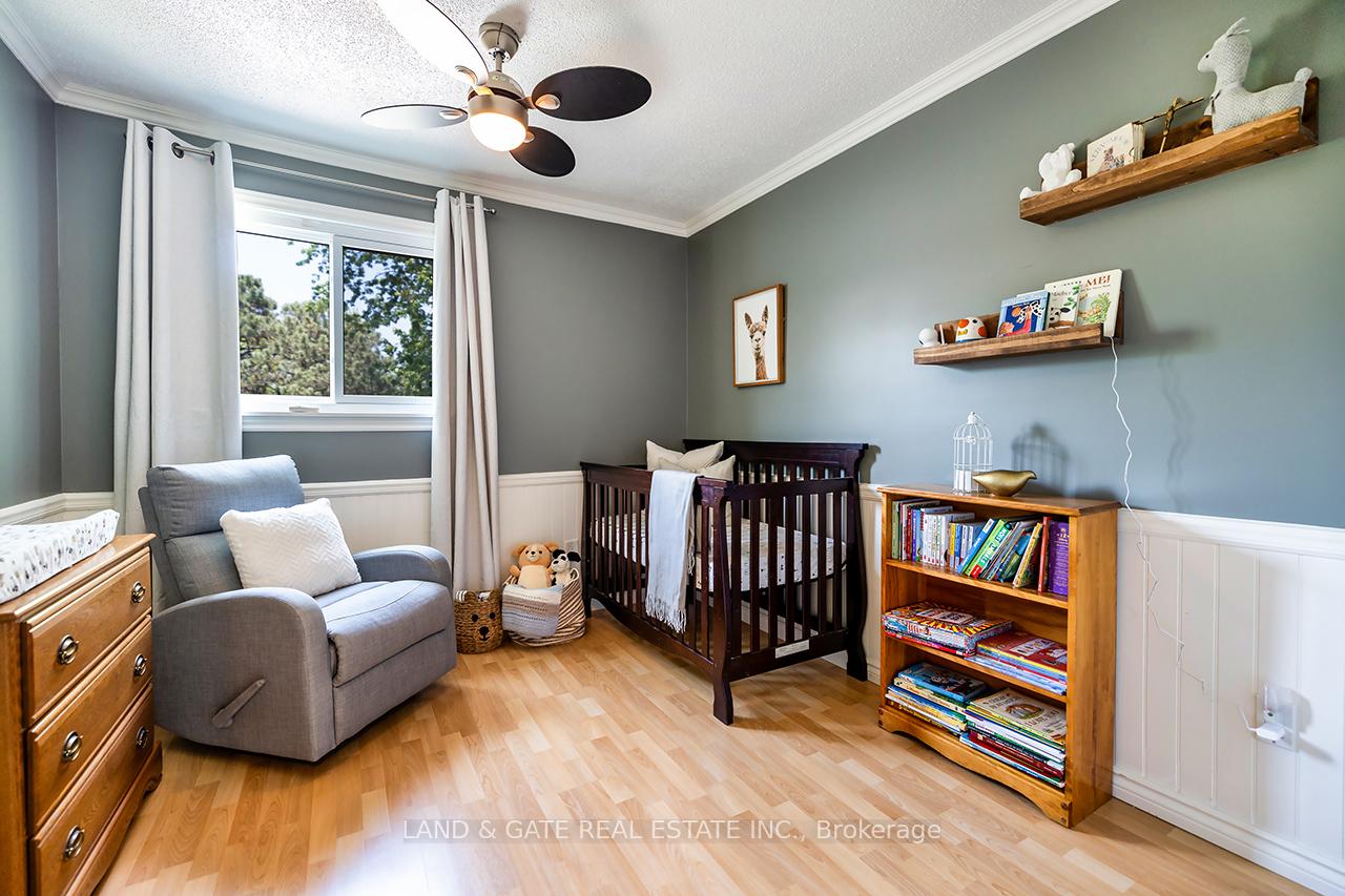 Photo 24 of 227 Lichen Crescent, Oshawa, McLaughlin — HOMEH