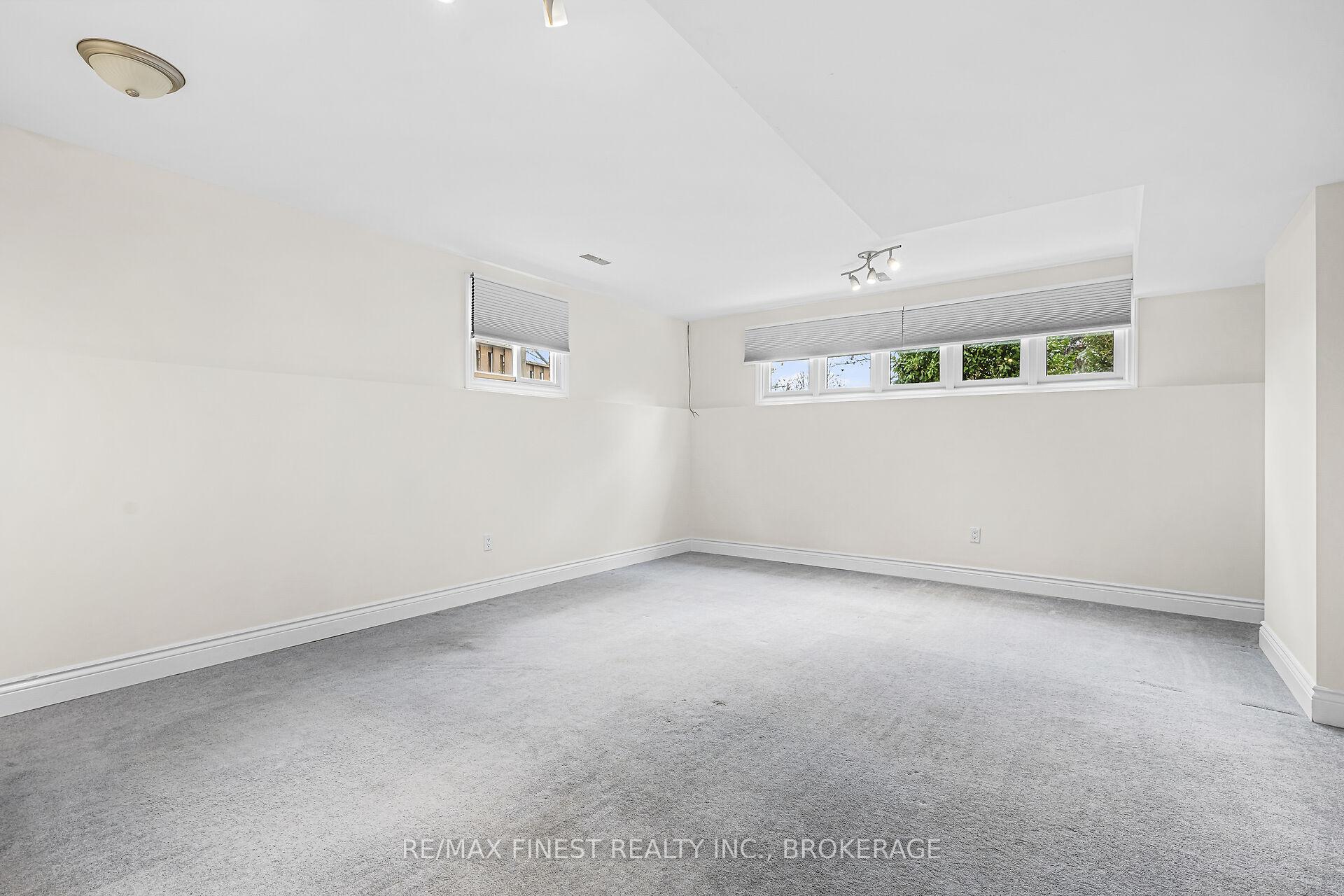 Photo 13 of 92 Windfield Crescent, Kingston, Kingston East (Incl Barret Crt) — HOMEH