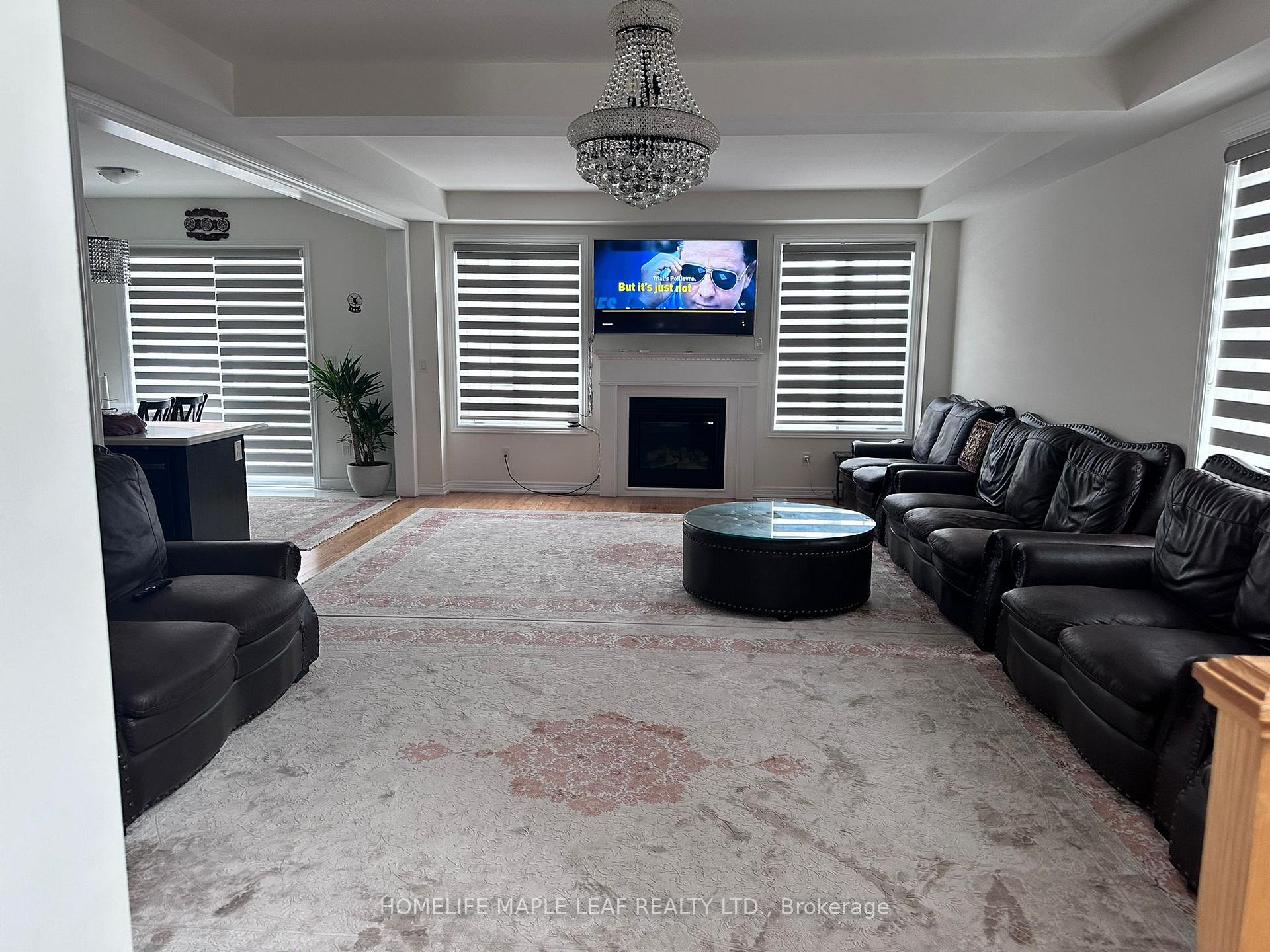 Photo 5 of Unit UPPER FLOOR, 1174 Enchanted Crescent, Pickering, Rural Pickering — HOMEH