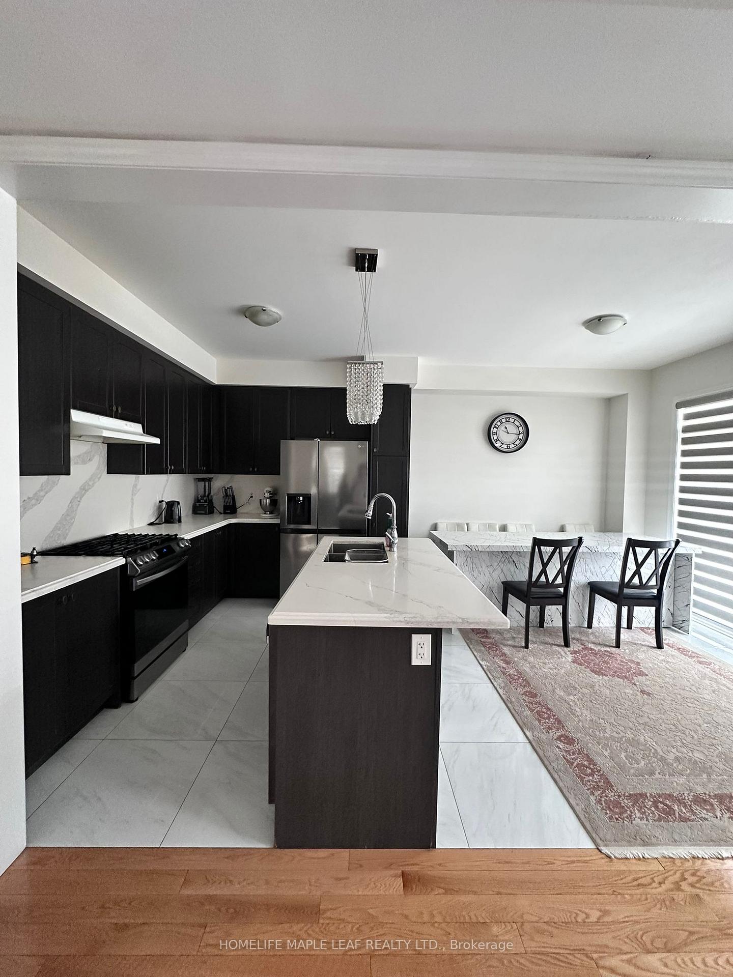 Photo 7 of Unit UPPER FLOOR, 1174 Enchanted Crescent, Pickering, Rural Pickering — HOMEH