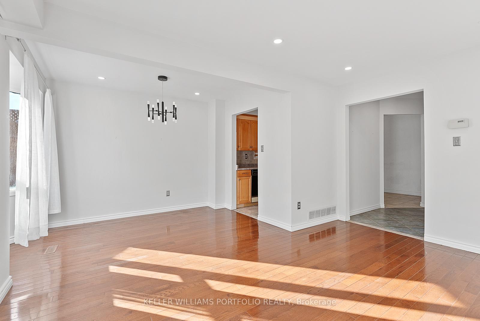 Photo 7 of 1654 Mcbrady Crescent, Pickering, Brock Ridge — HOMEH