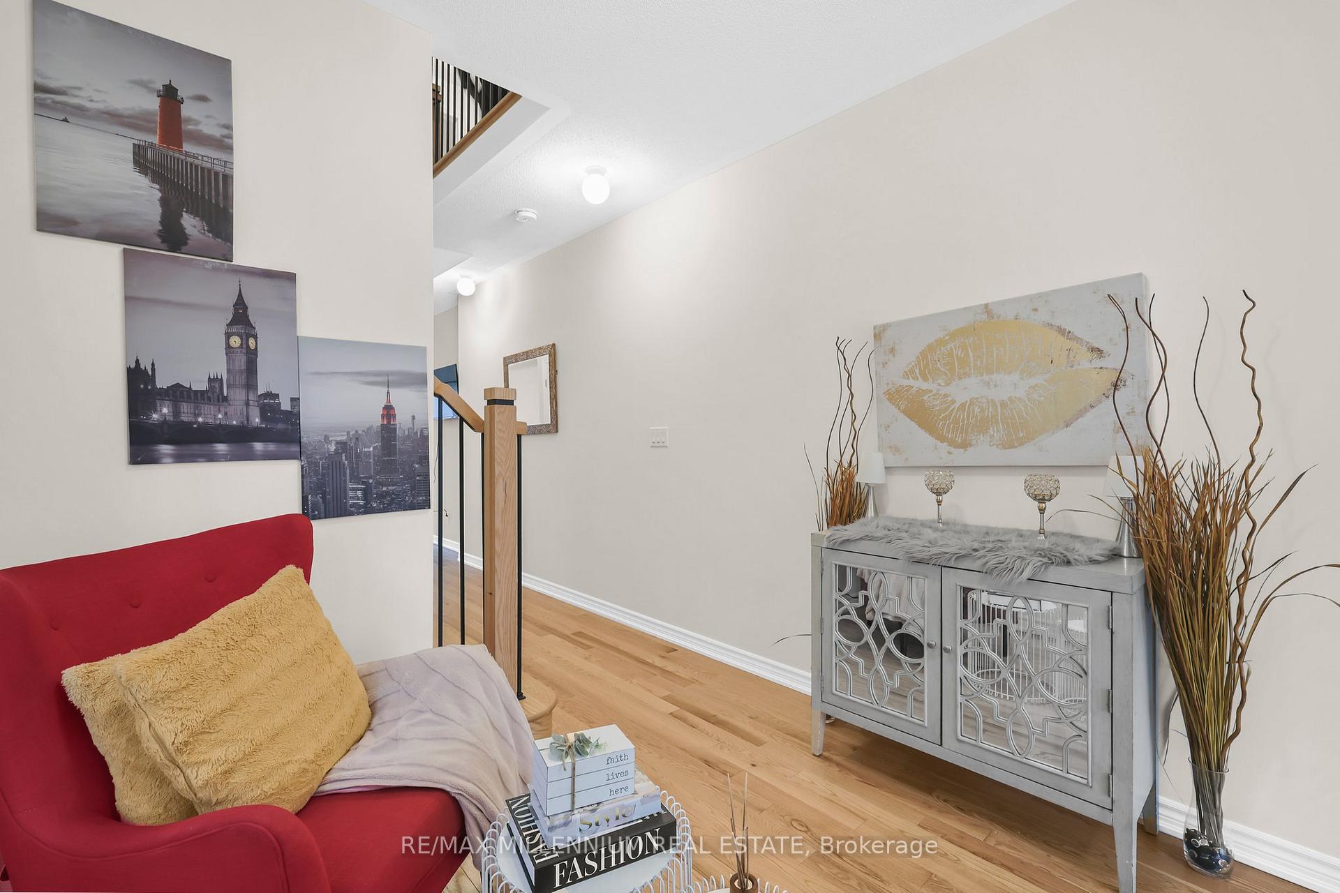 Photo 5 of 2563 Hibiscus Drive, Pickering, Rural Pickering — HOMEH