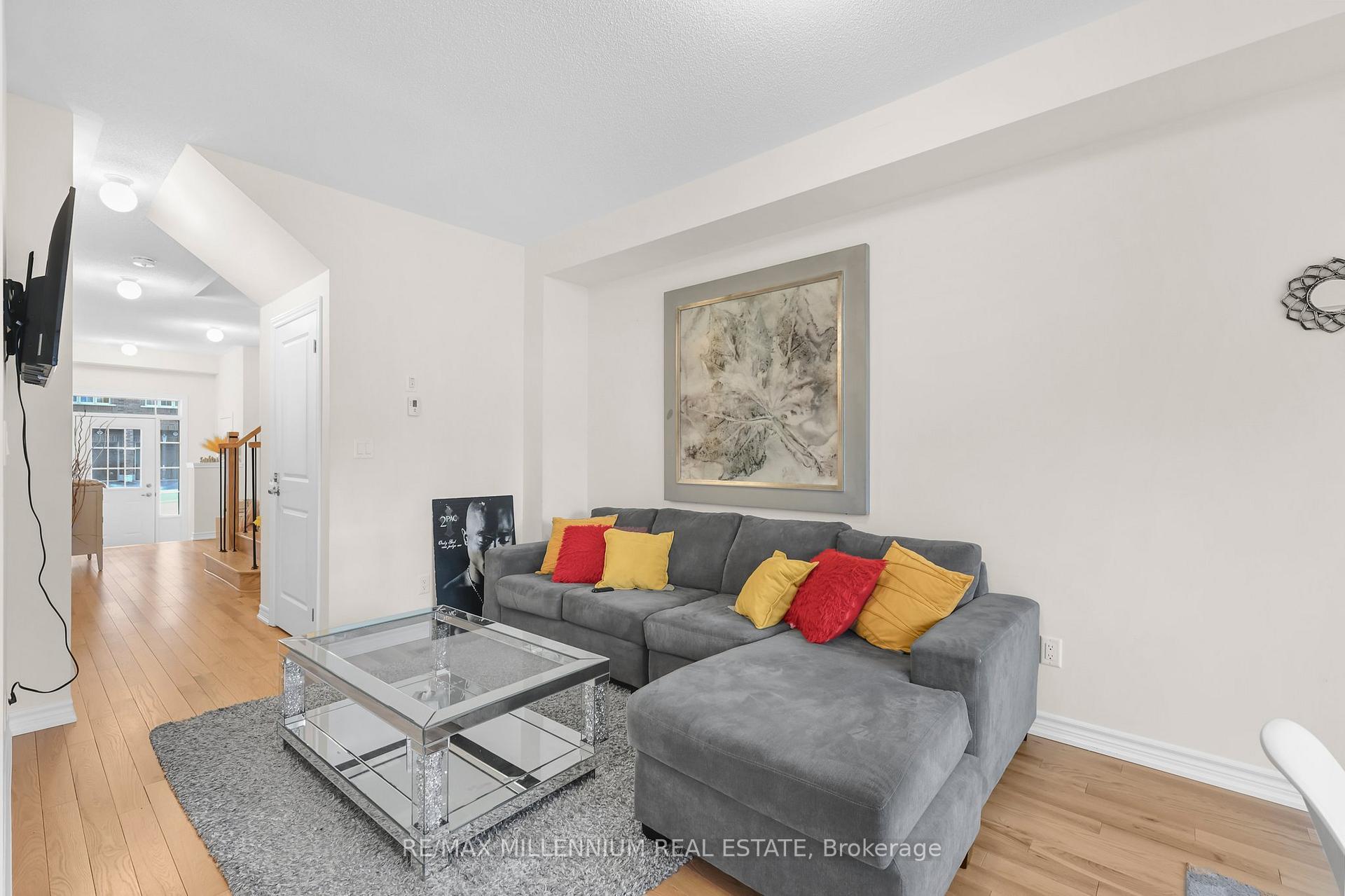 Photo 8 of 2563 Hibiscus Drive, Pickering, Rural Pickering — HOMEH