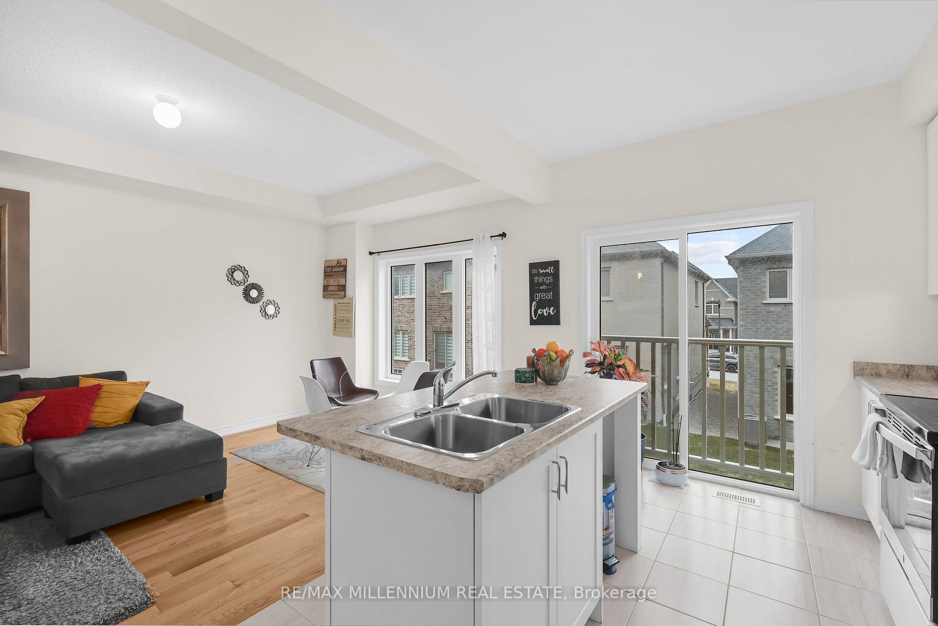 Photo 12 of 2563 Hibiscus Drive, Pickering, Rural Pickering — HOMEH