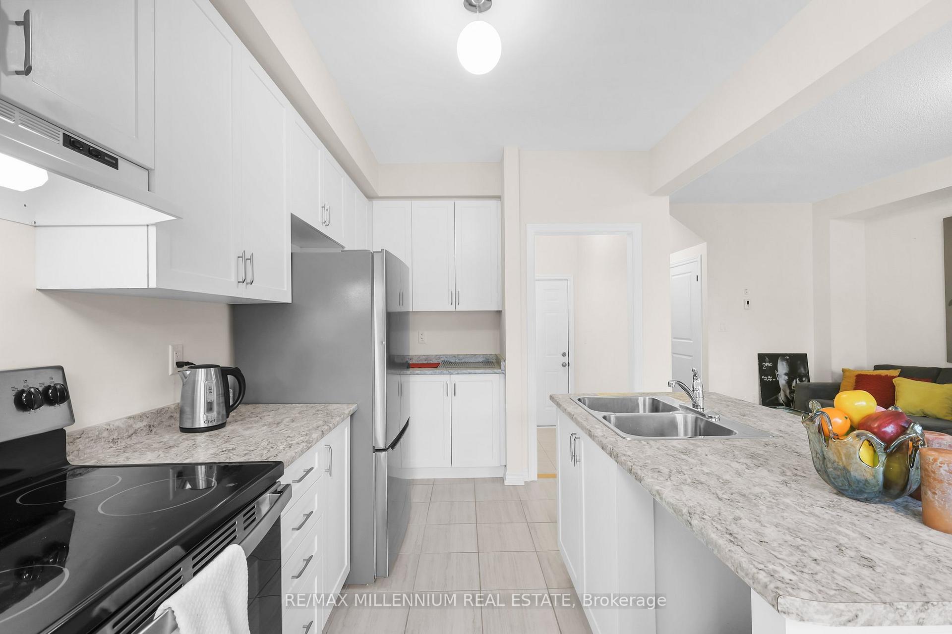 Photo 15 of 2563 Hibiscus Drive, Pickering, Rural Pickering — HOMEH