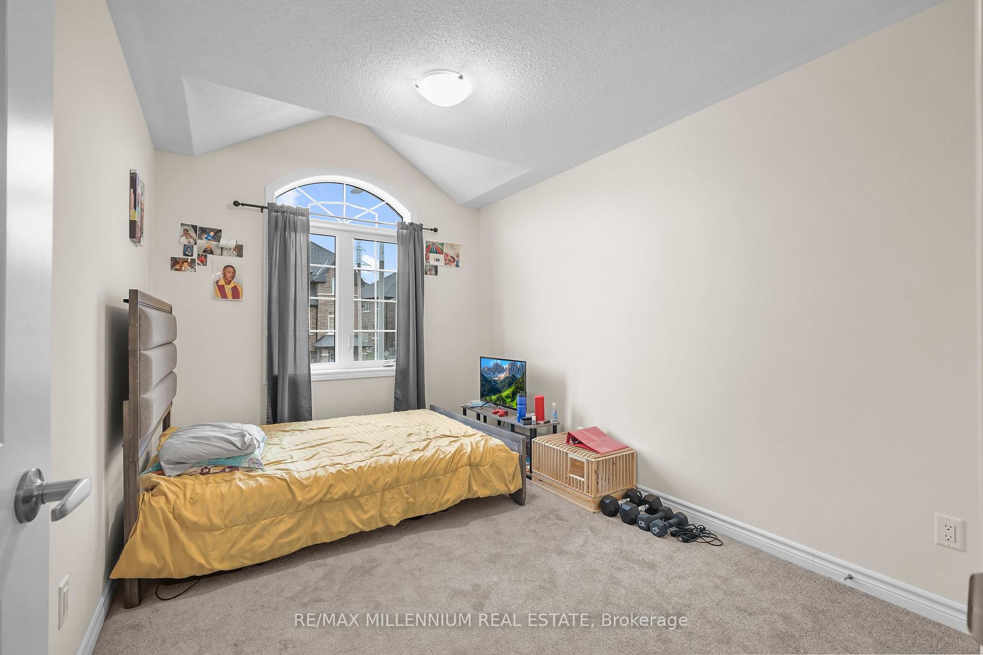 Photo 16 of 2563 Hibiscus Drive, Pickering, Rural Pickering — HOMEH
