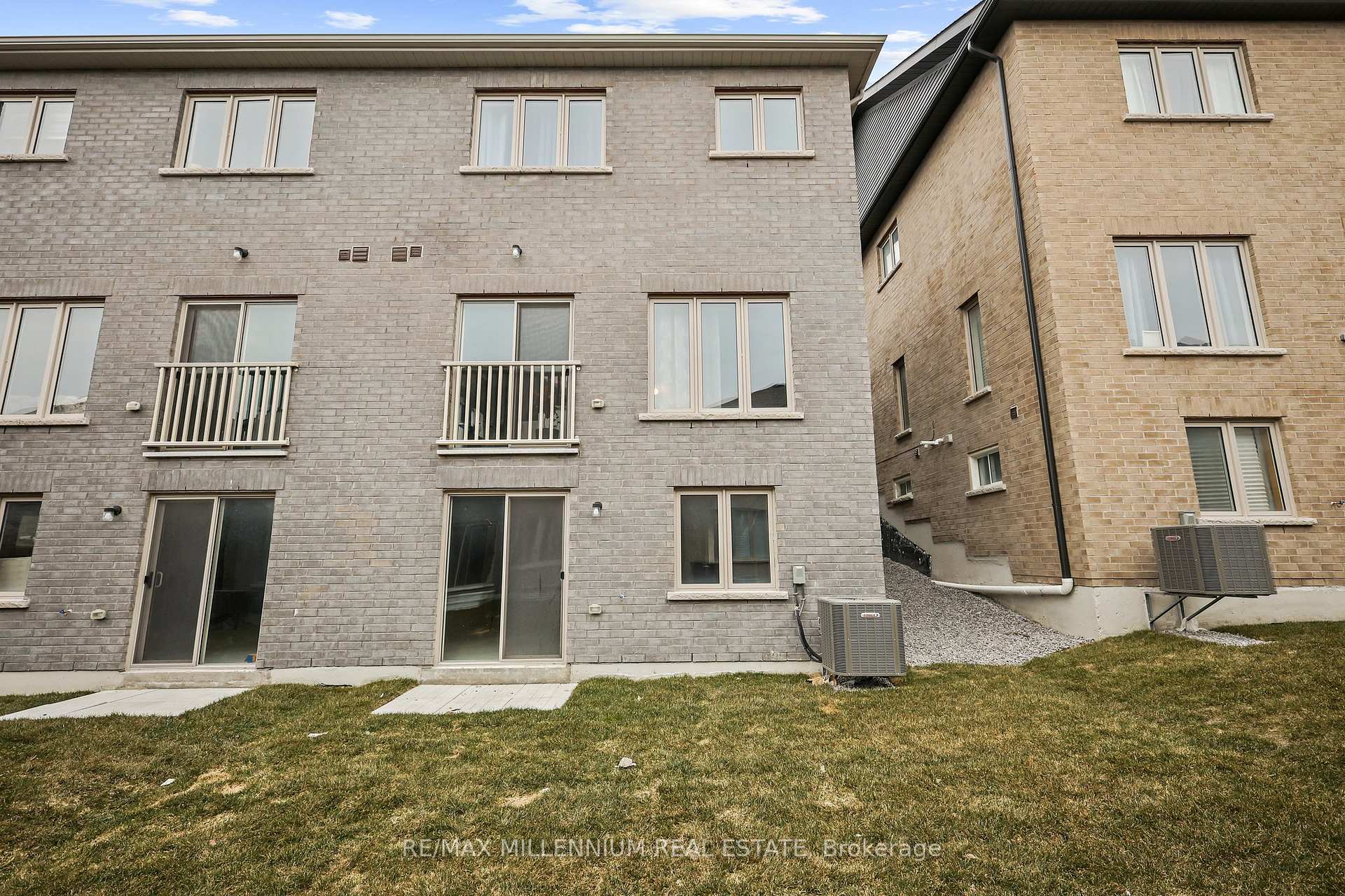 Photo 35 of 2563 Hibiscus Drive, Pickering, Rural Pickering — HOMEH