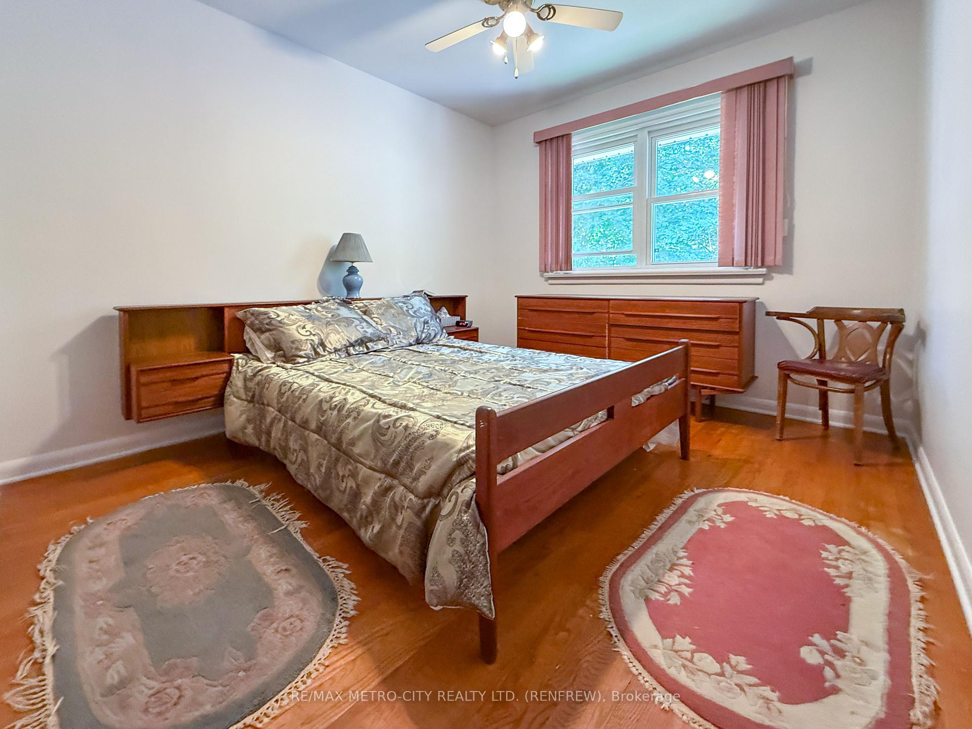 Photo 12 of 38 Francis Street S, Renfrew — HOMEH
