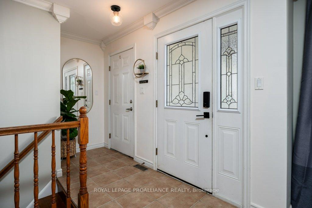 Photo 7 of 38 Cedar Creek Way, Quinte West, Frankford Ward — HOMEH