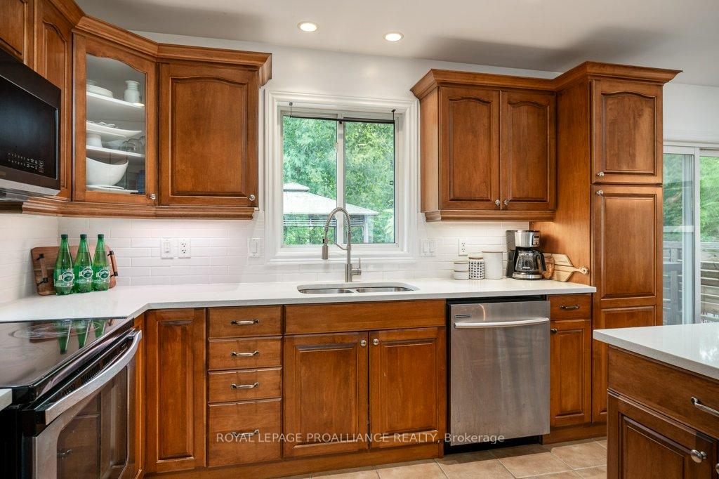 Photo 12 of 38 Cedar Creek Way, Quinte West, Frankford Ward — HOMEH